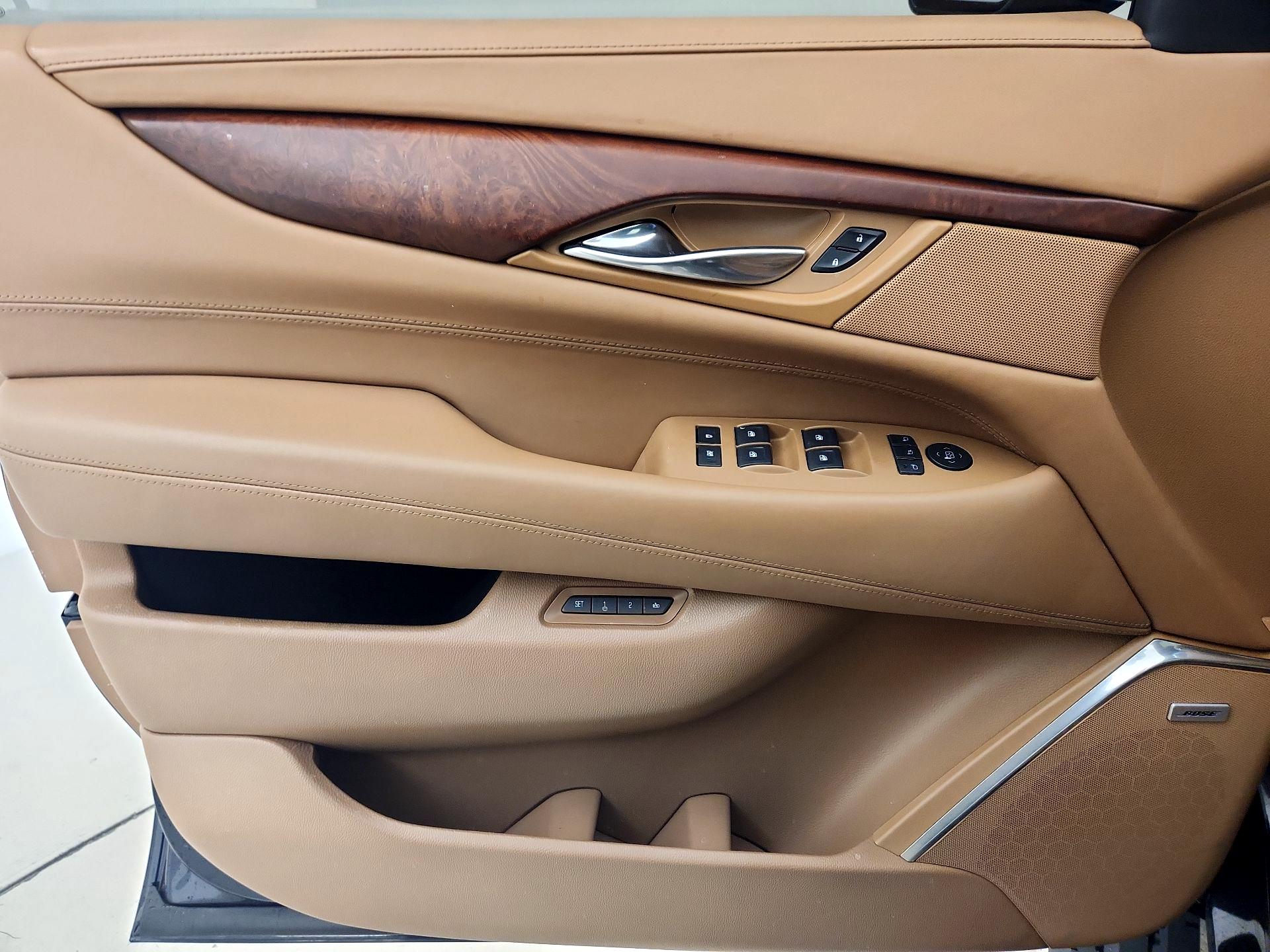 Thumbnail: 2017 Cadillac Escalade - 12