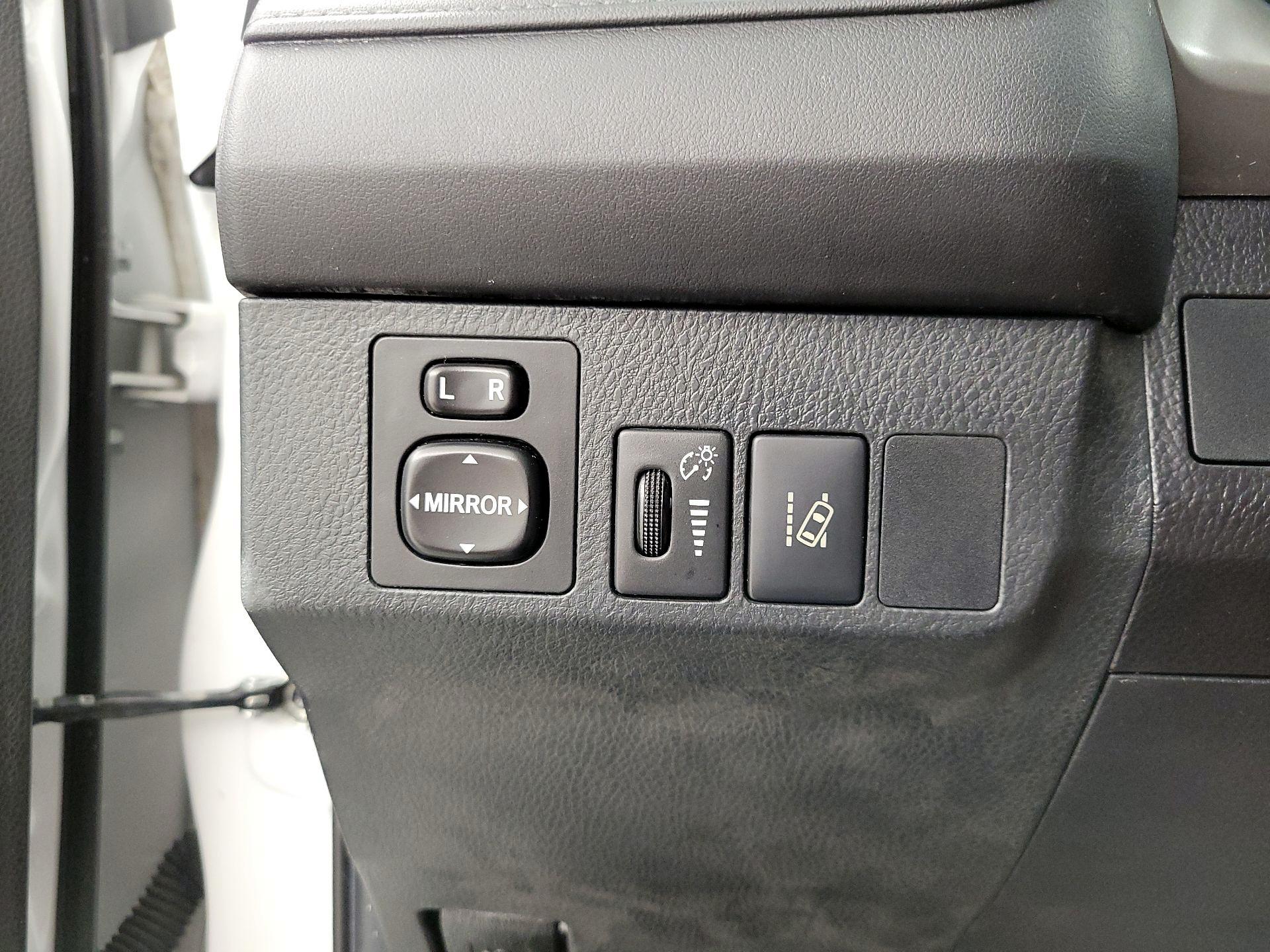 Thumbnail: 2017 Toyota RAV4 - 13