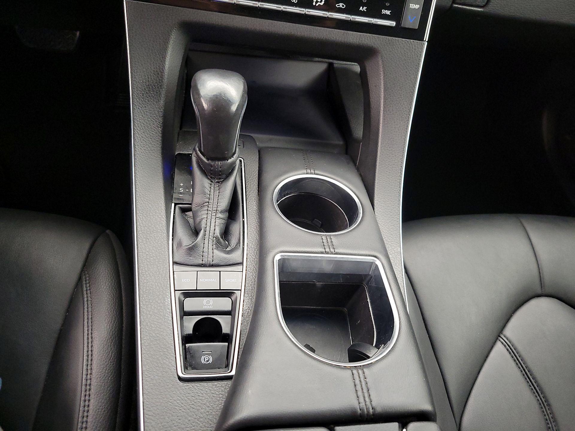 Thumbnail: 2021 Toyota Avalon - 17