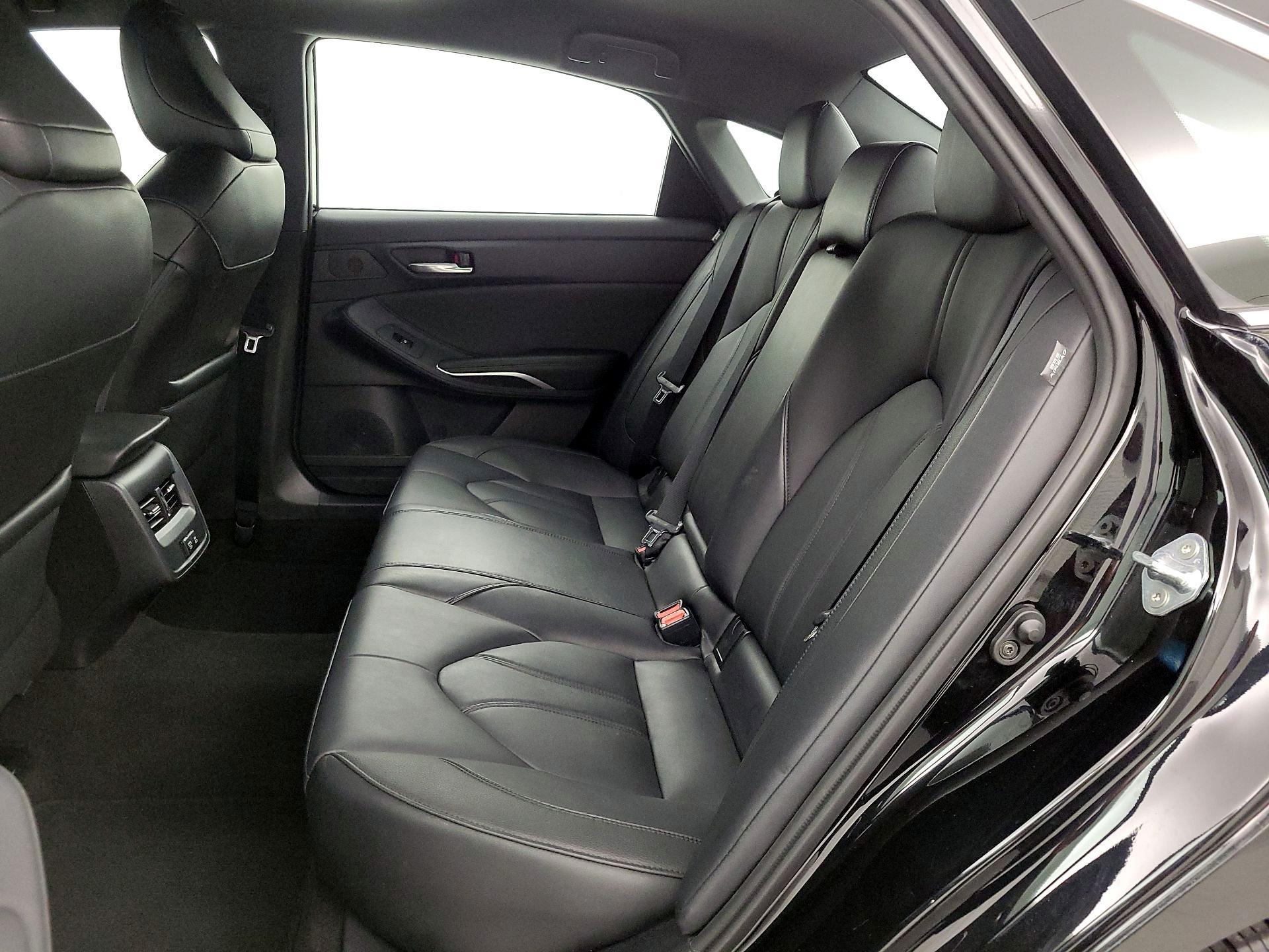 Thumbnail: 2021 Toyota Avalon - 19