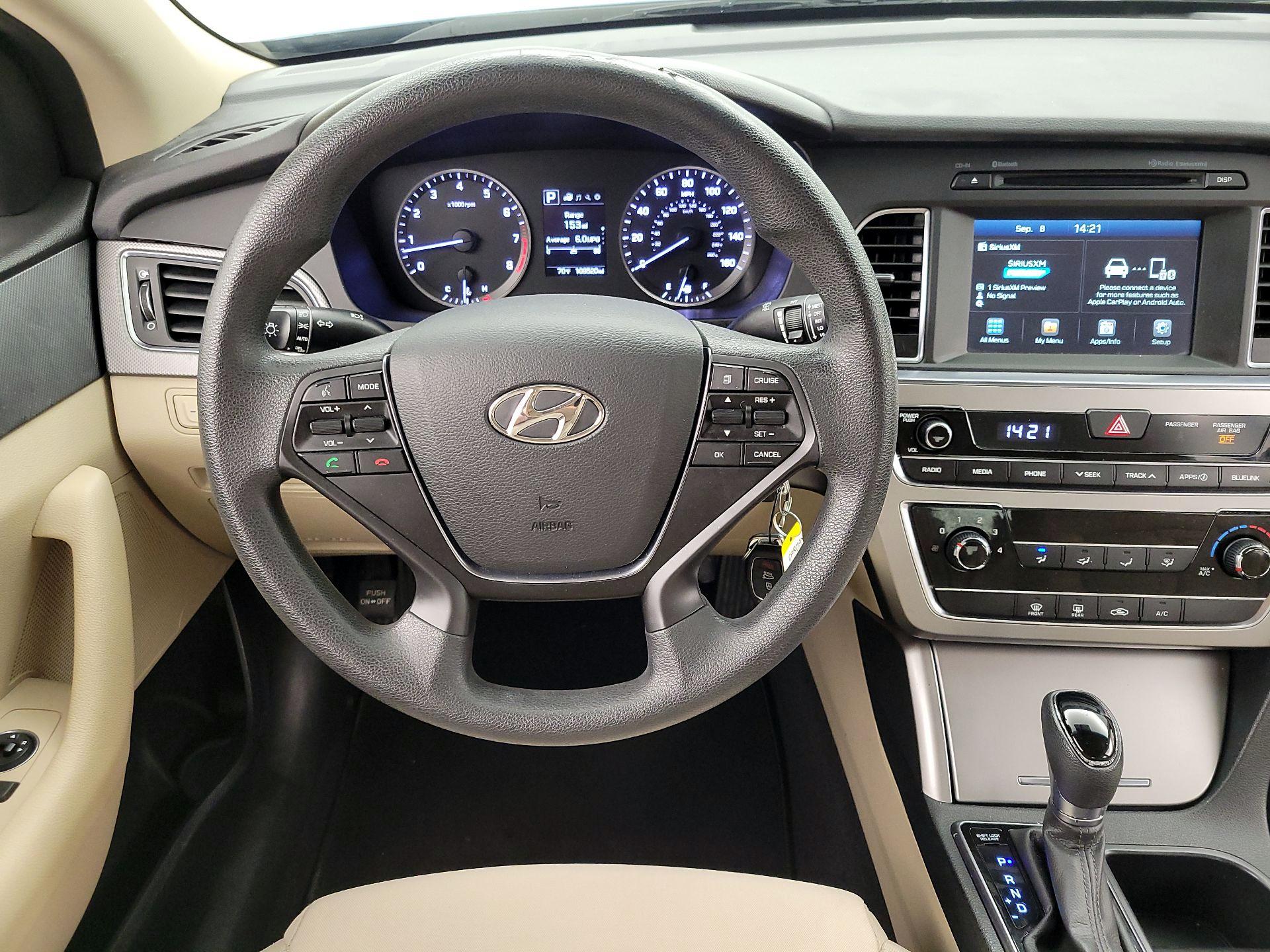 Thumbnail: 2017 Hyundai Sonata - 10