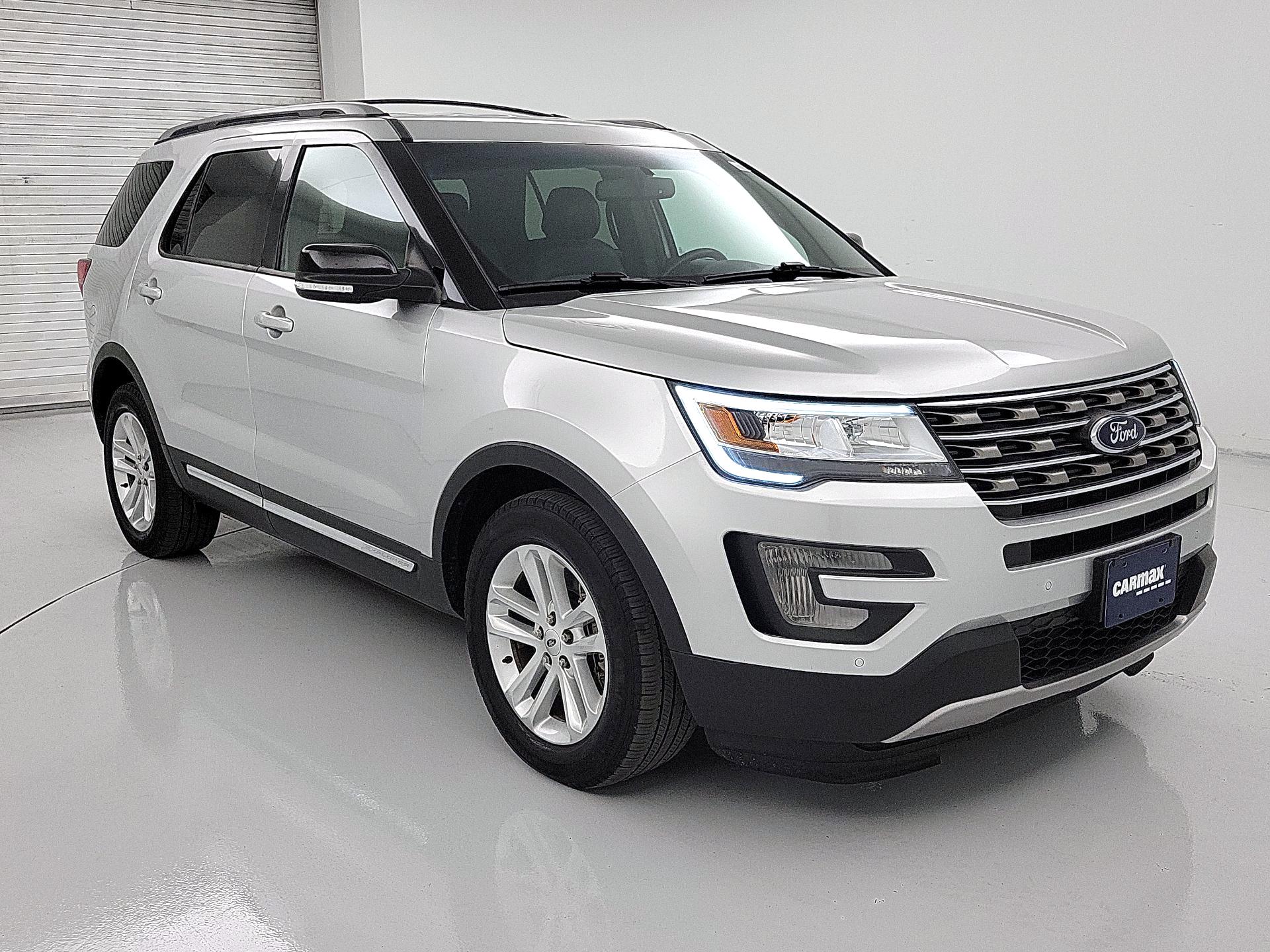 Thumbnail: 2016 Ford Explorer - 1