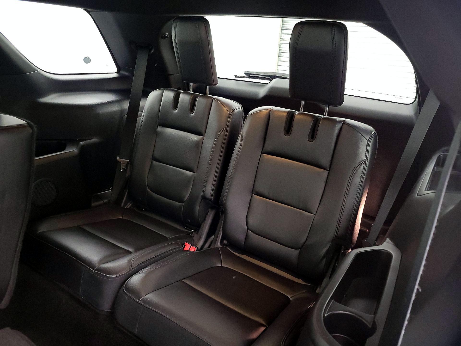 Thumbnail: 2016 Ford Explorer - 18