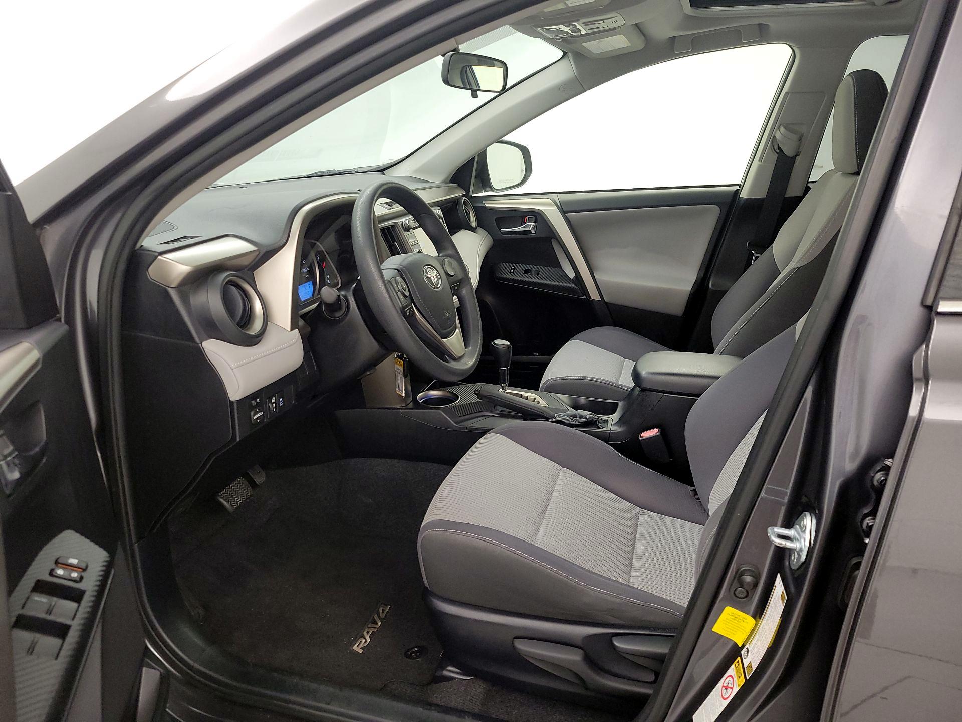 Thumbnail: 2014 Toyota RAV4 - 11