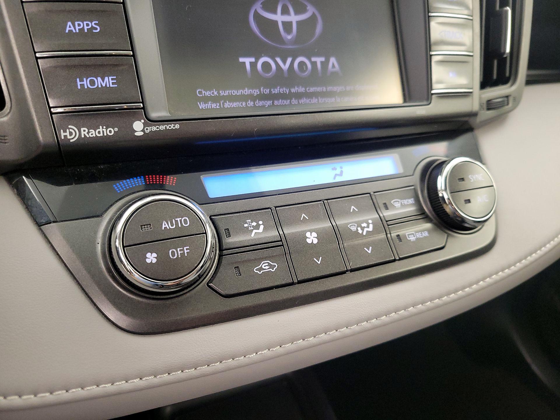 Thumbnail: 2014 Toyota RAV4 - 16