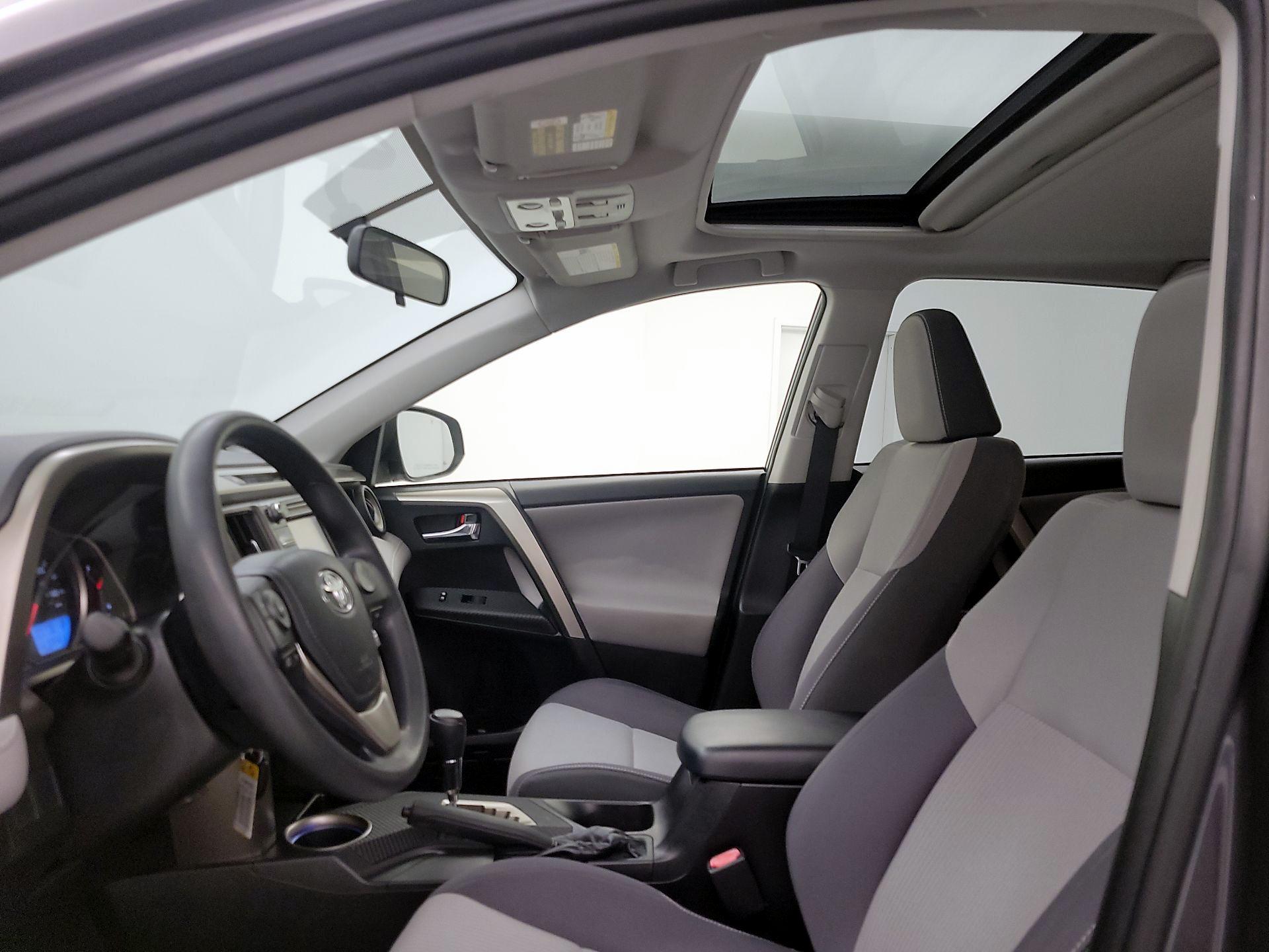 Thumbnail: 2014 Toyota RAV4 - 19