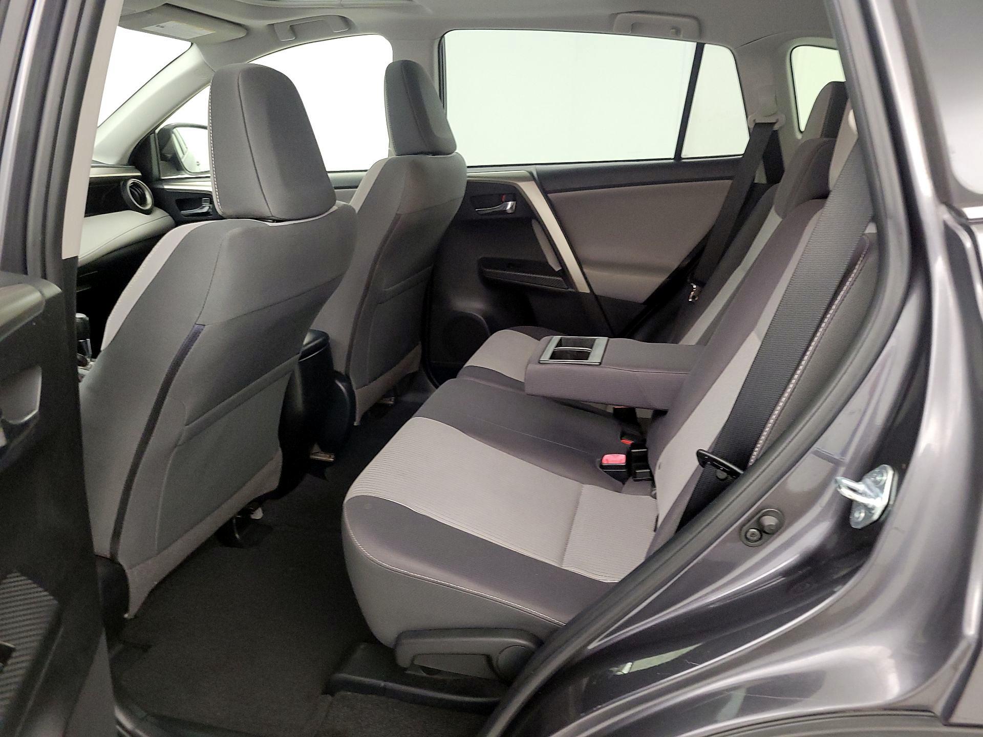 Thumbnail: 2014 Toyota RAV4 - 20