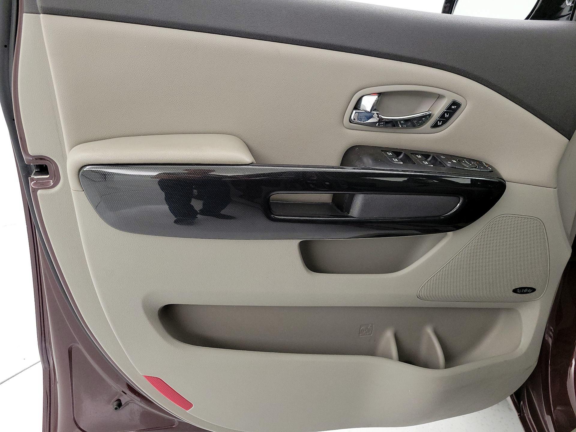 Thumbnail: 2018 Kia Sedona - 12