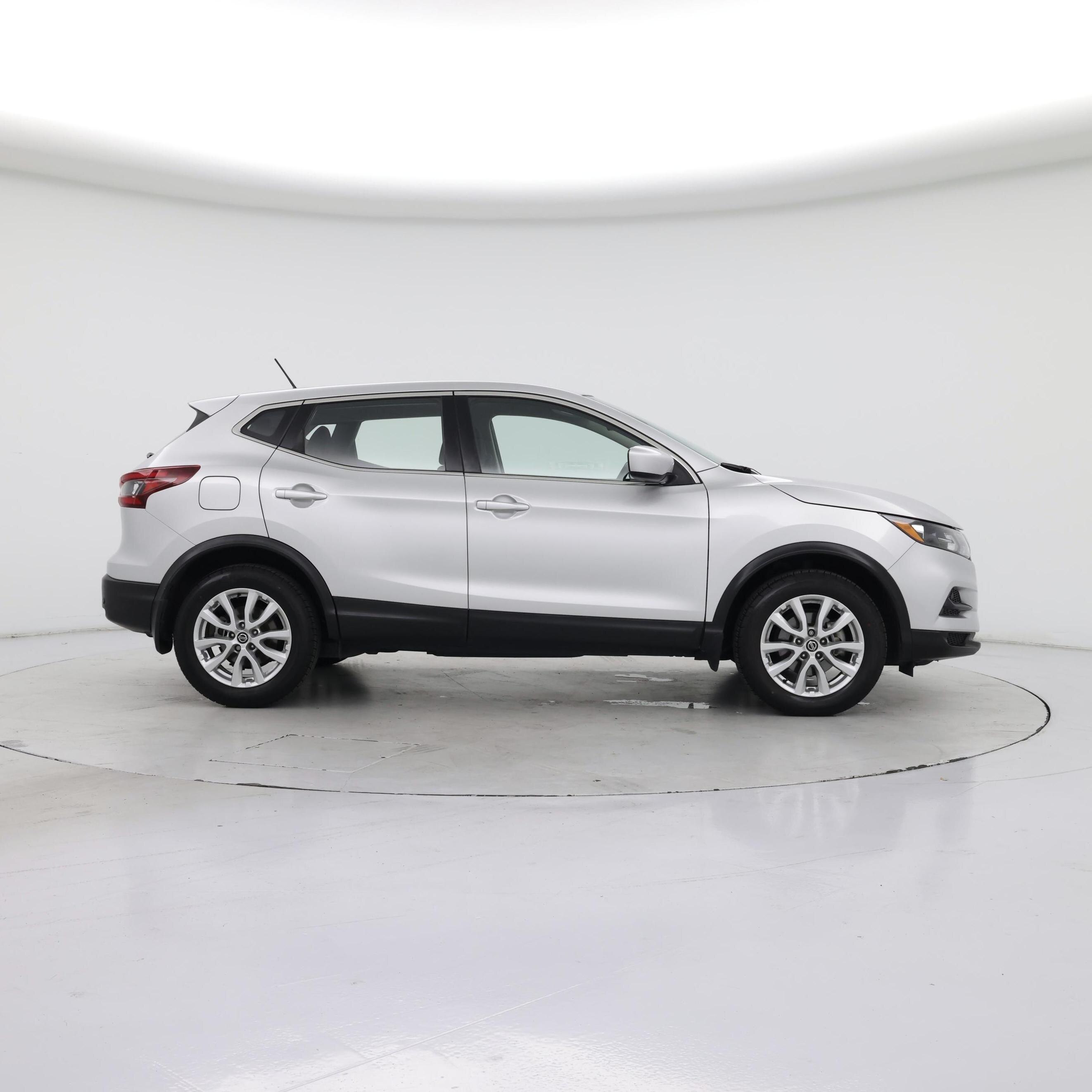 Thumbnail: 2020 Nissan Rogue Sport - 7