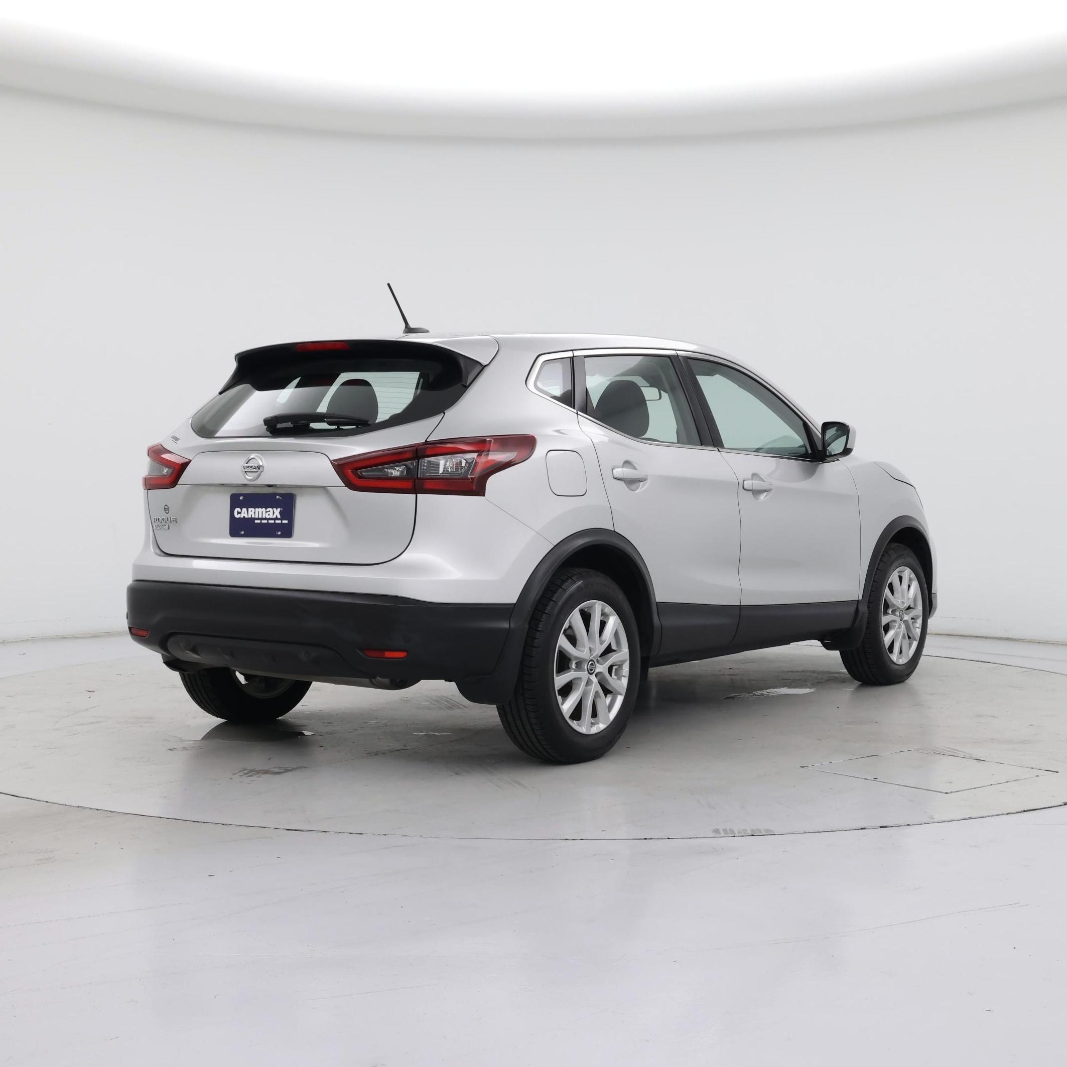 Thumbnail: 2020 Nissan Rogue Sport - 8