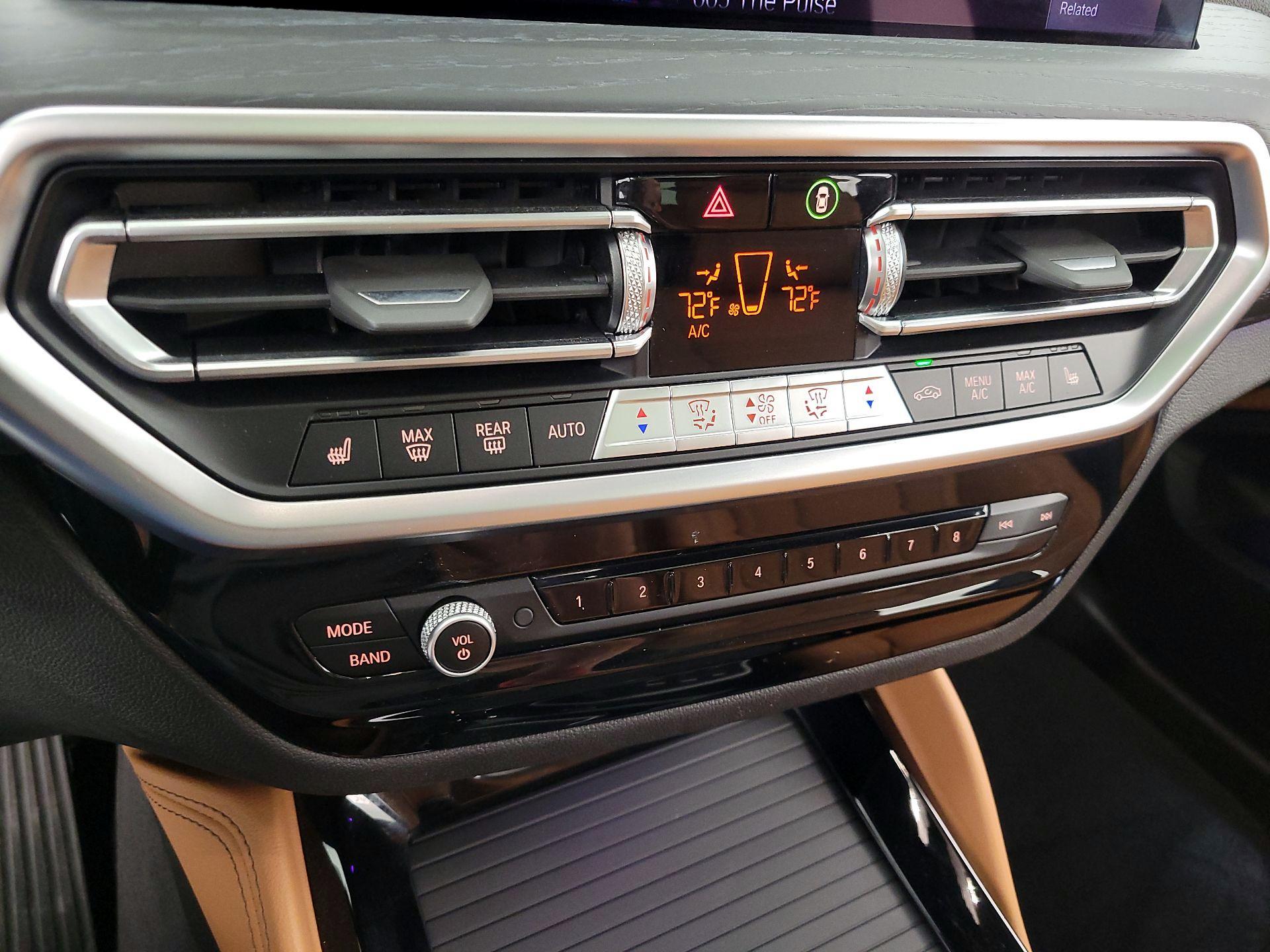 Thumbnail: 2022 BMW X4 - 17