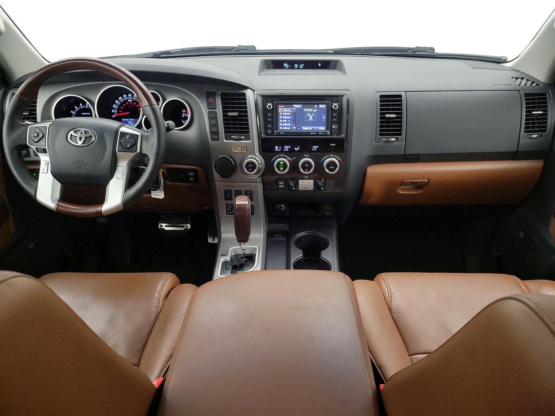 Thumbnail: 2016 Toyota Sequoia - 9