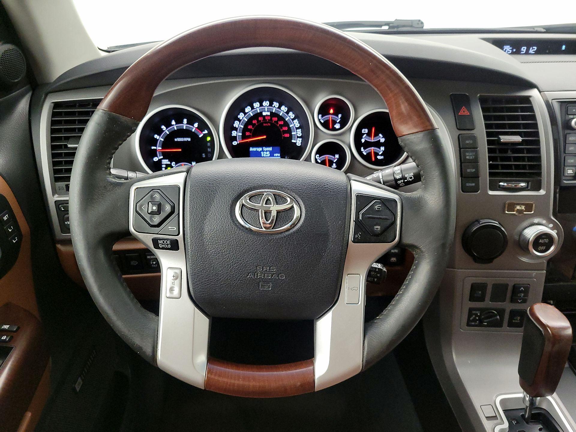 Thumbnail: 2016 Toyota Sequoia - 10
