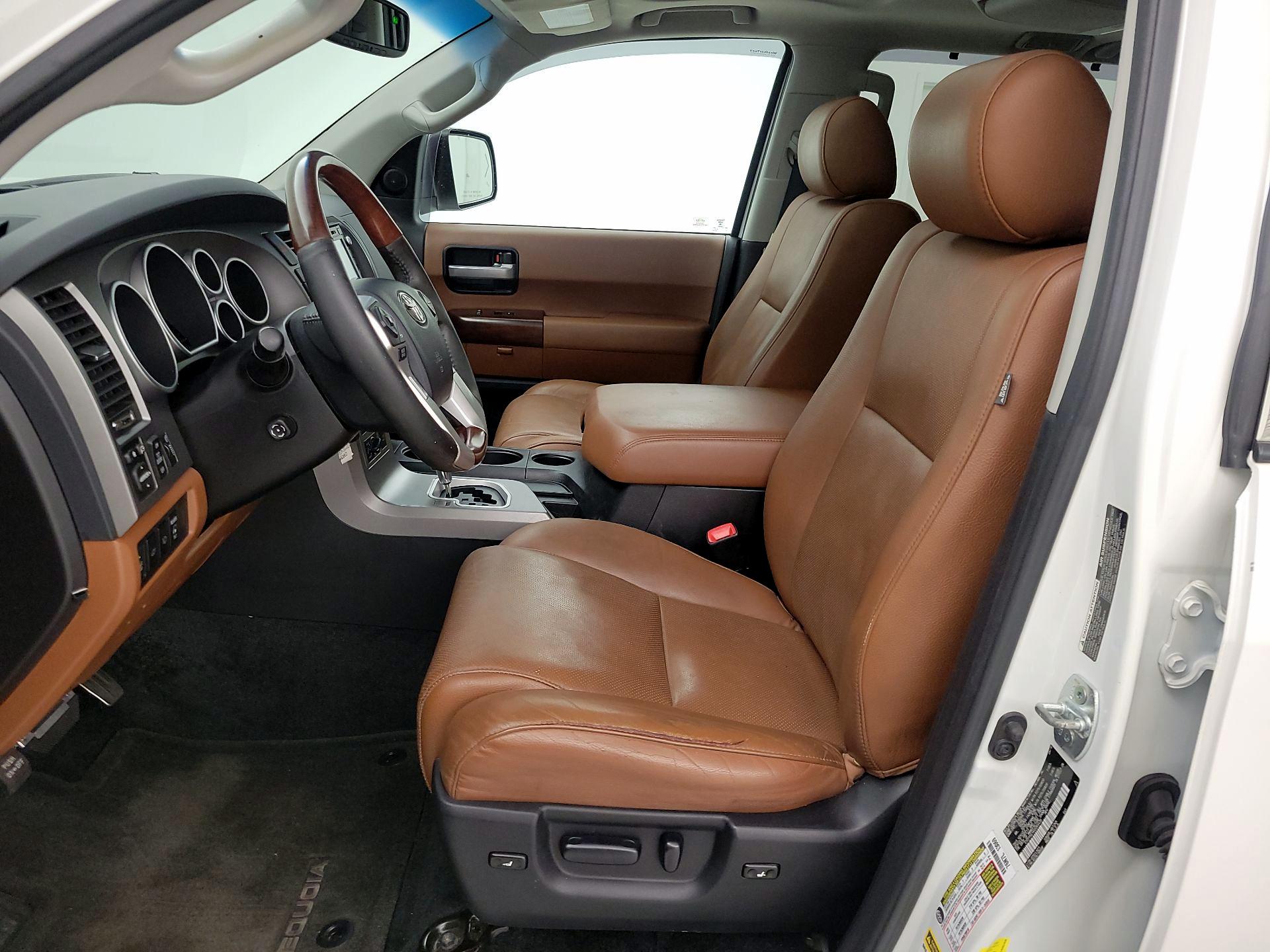 Thumbnail: 2016 Toyota Sequoia - 11