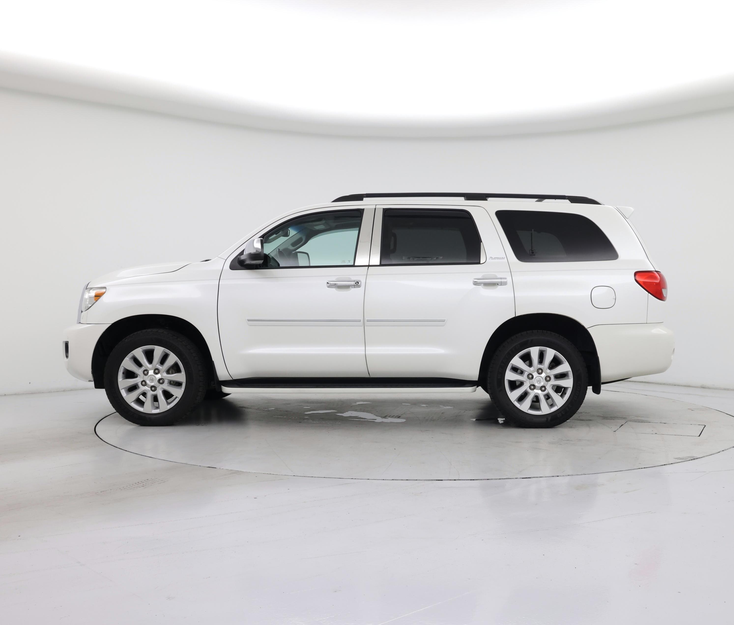 Thumbnail: 2016 Toyota Sequoia - 3