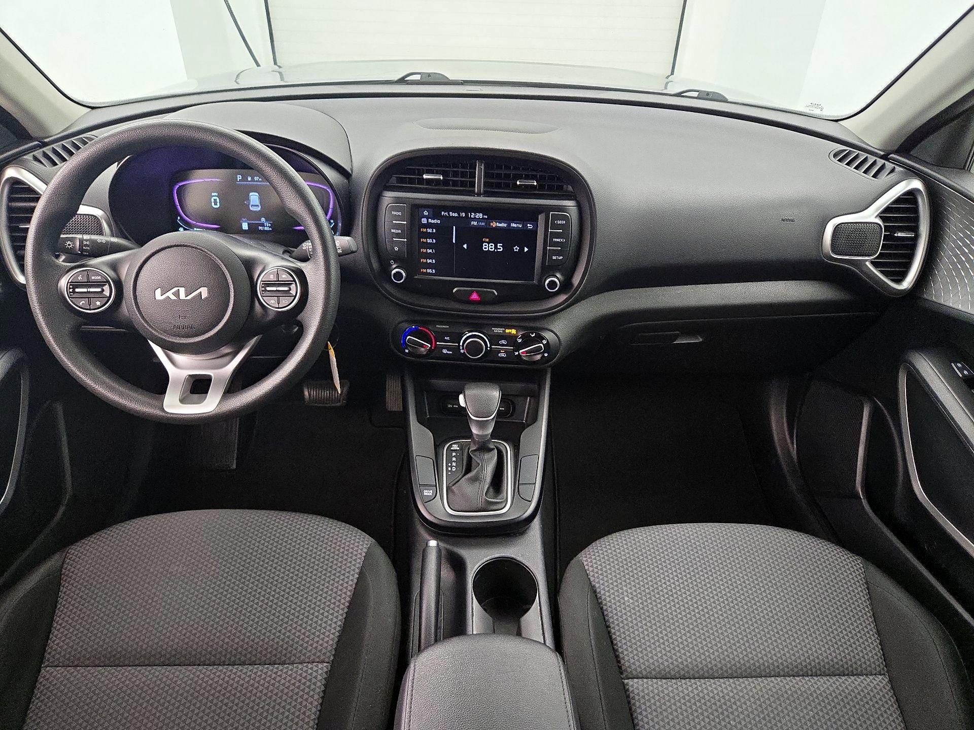 Thumbnail: 2023 Kia Soul - 9