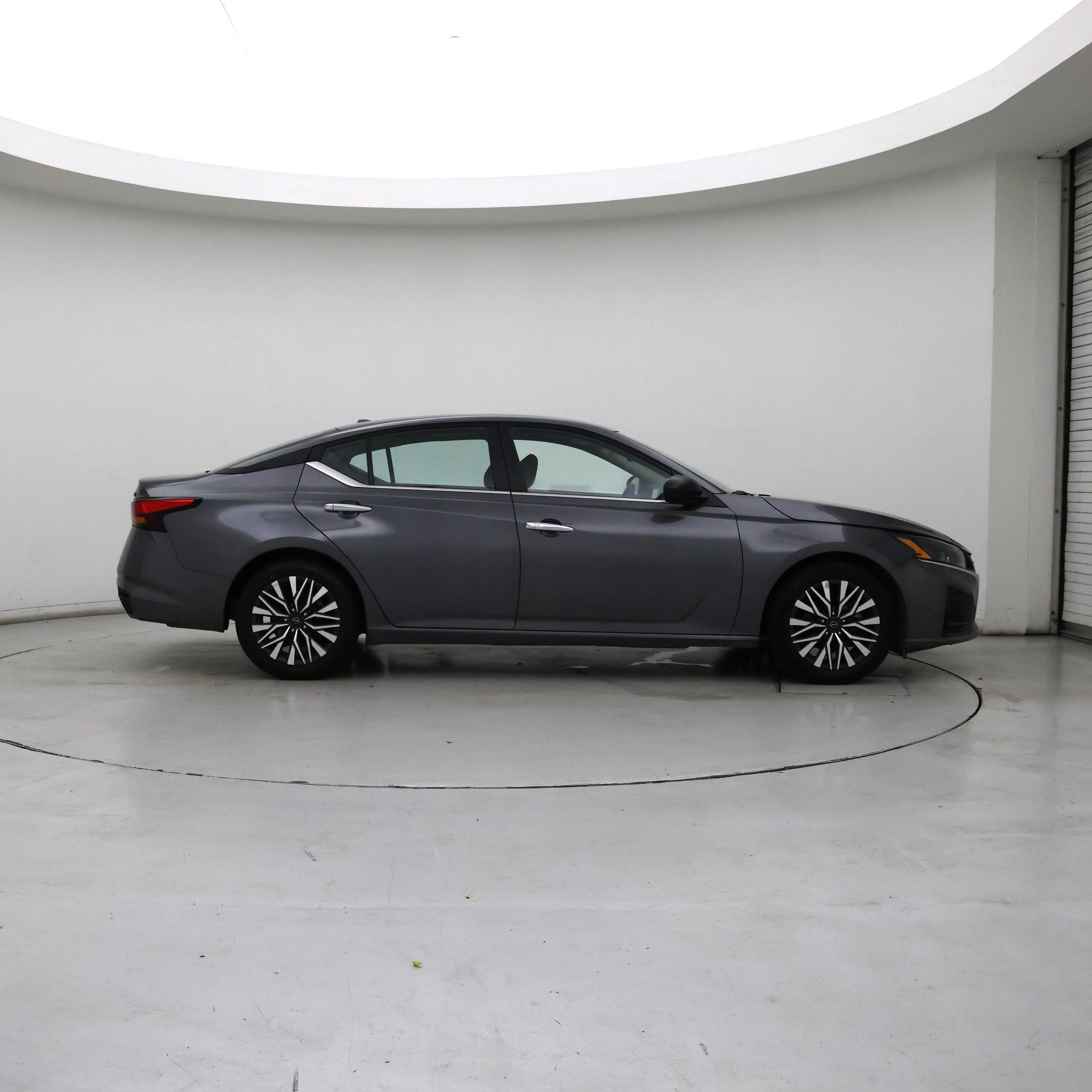 Thumbnail: 2024 Nissan Altima - 7
