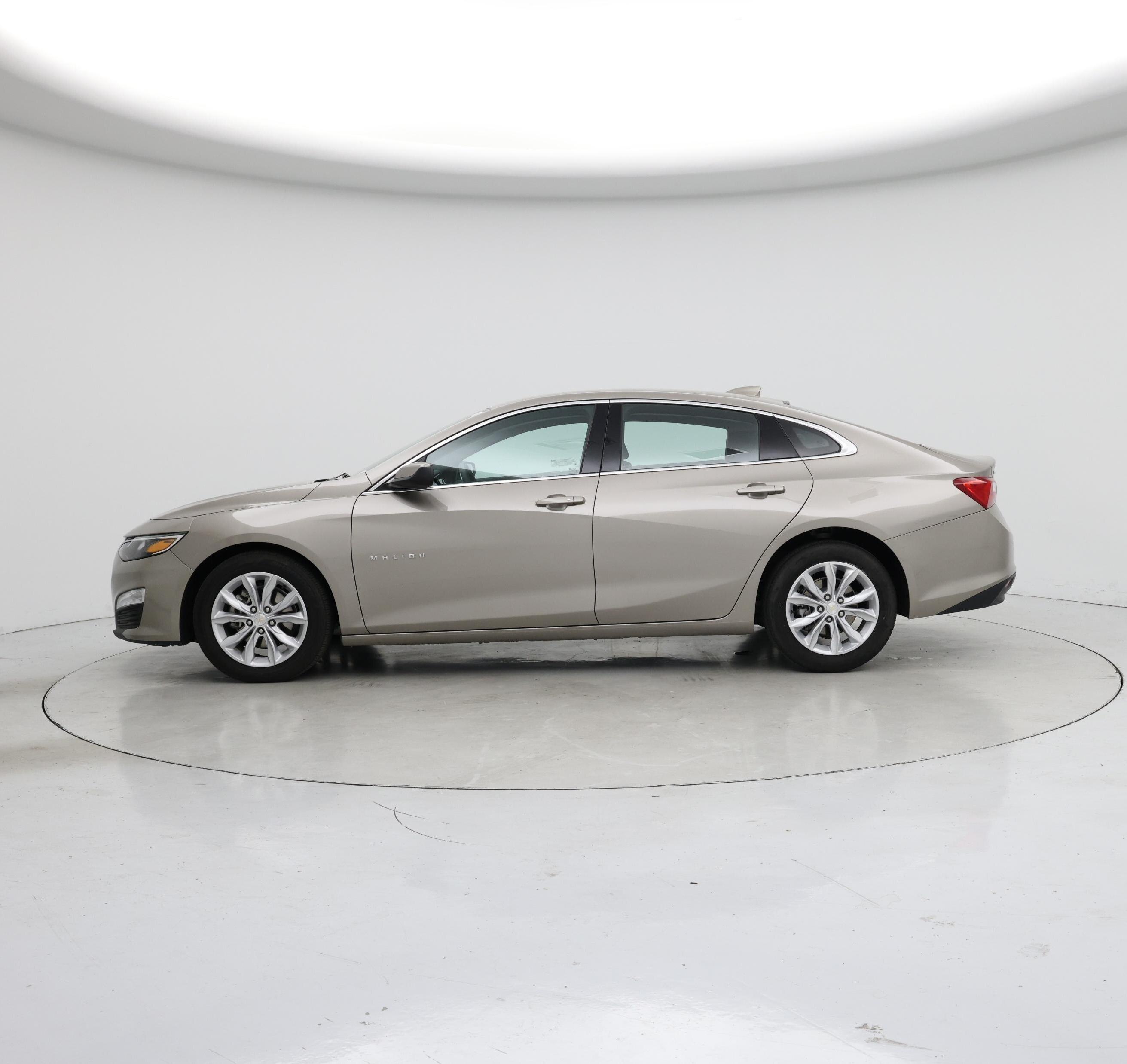 Thumbnail: 2024 Chevrolet Malibu - 3