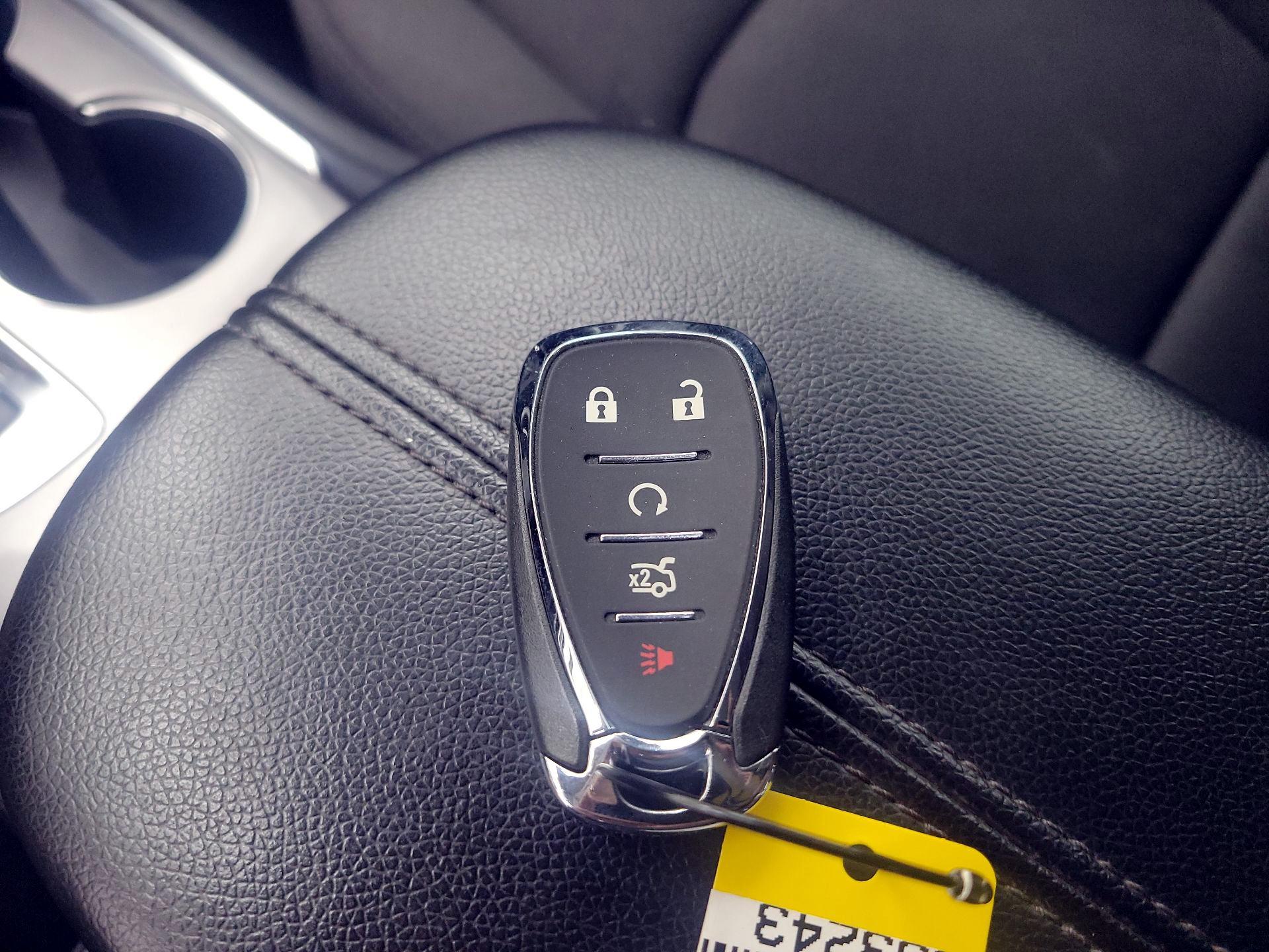 Thumbnail: 2023 Chevrolet Malibu - 20