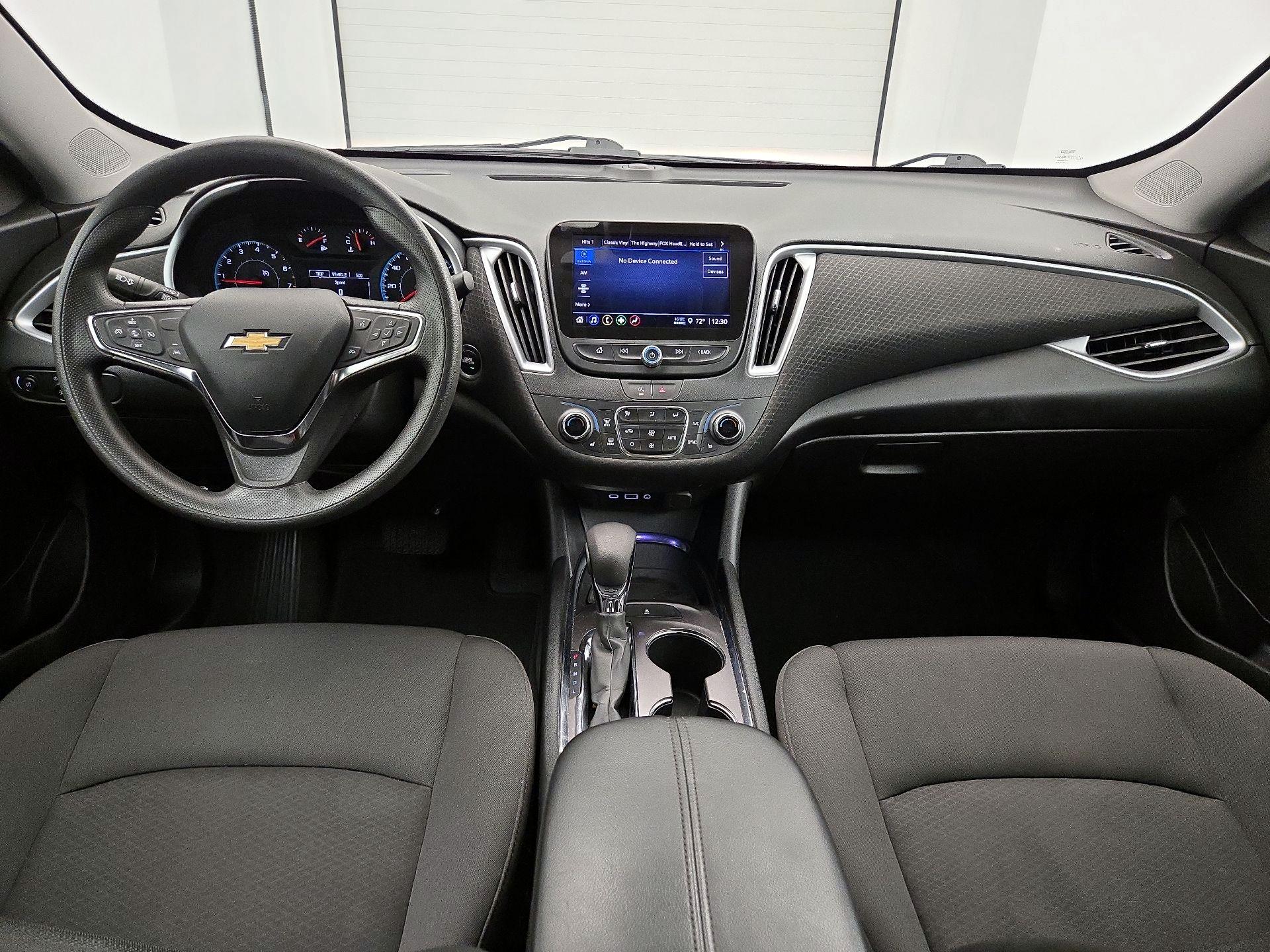 Thumbnail: 2023 Chevrolet Malibu - 9
