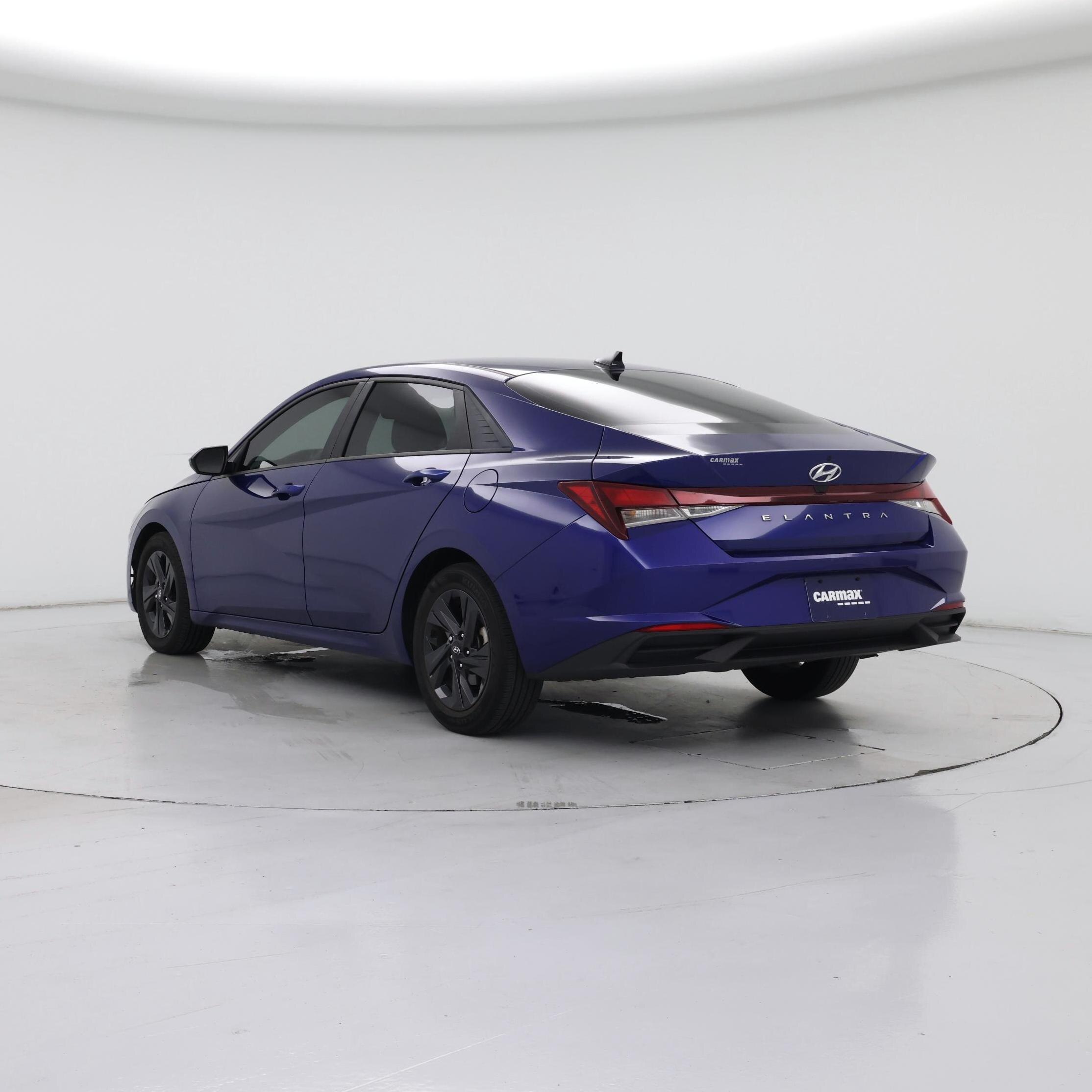Thumbnail: 2023 Hyundai Elantra - 2
