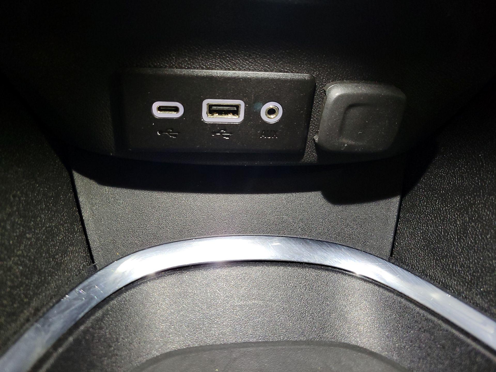 Thumbnail: 2023 Chevrolet Malibu - 18