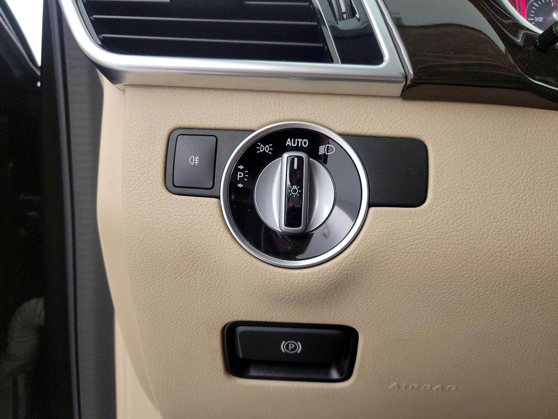 Thumbnail: 2017 Mercedes-Benz GLE - 11