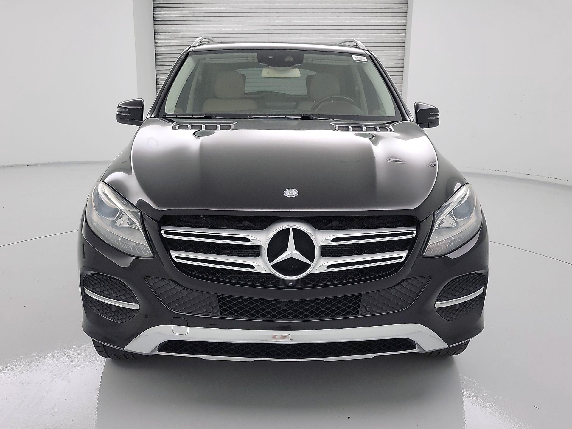 Thumbnail: 2017 Mercedes-Benz GLE - 2