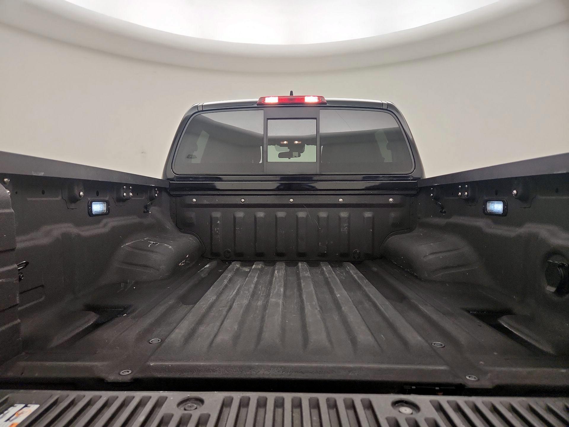 Thumbnail: 2022 Nissan Frontier - 20