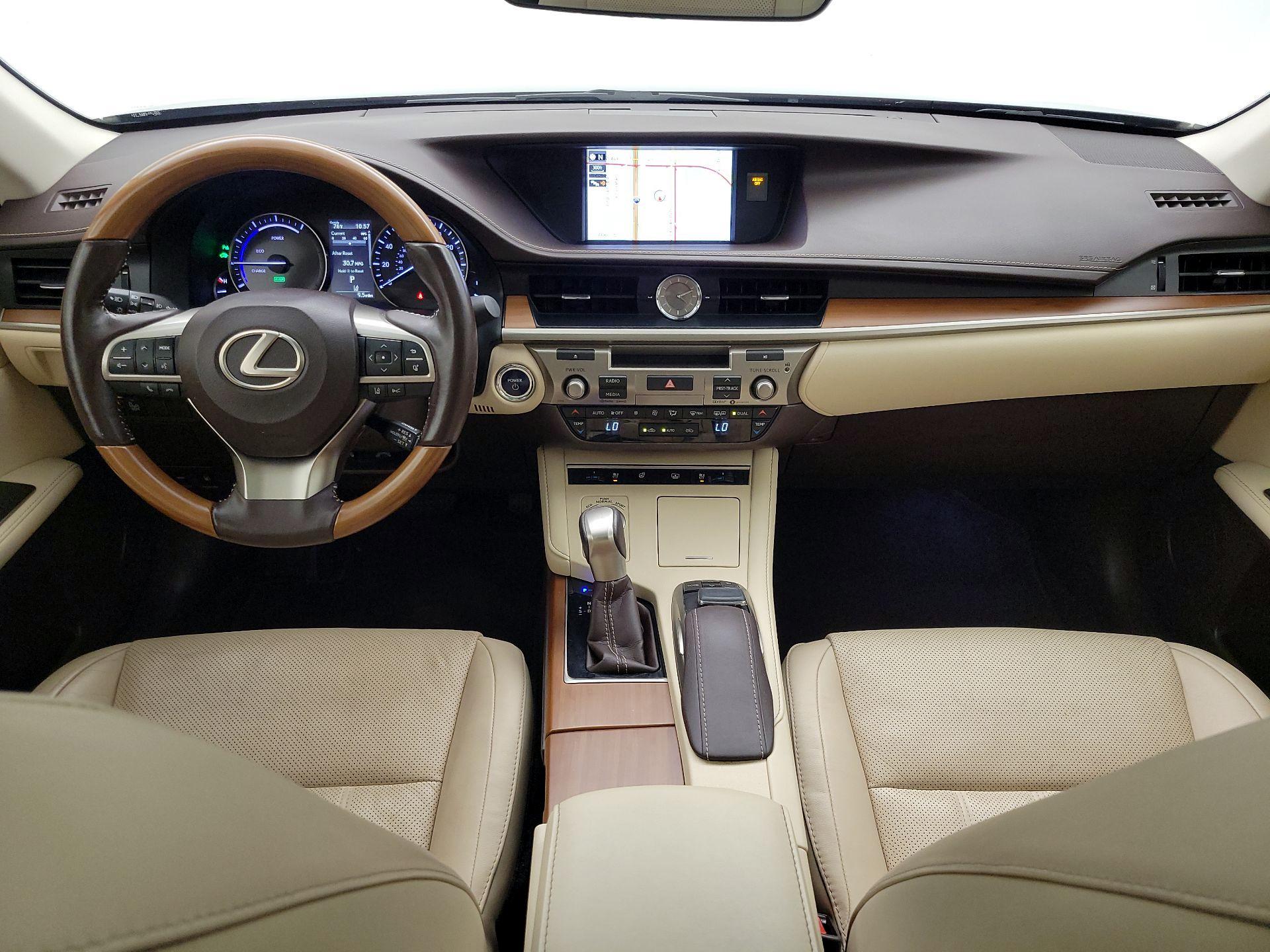 Thumbnail: 2017 Lexus ES - 9