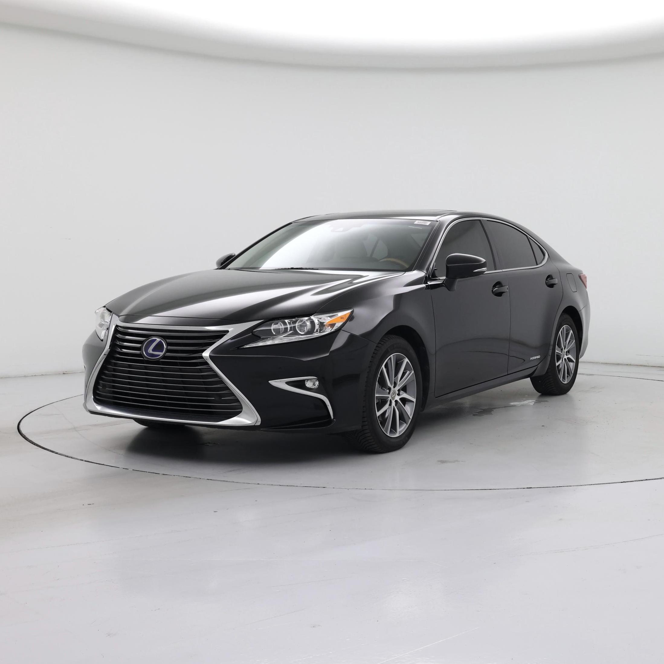 Thumbnail: 2017 Lexus ES - 4