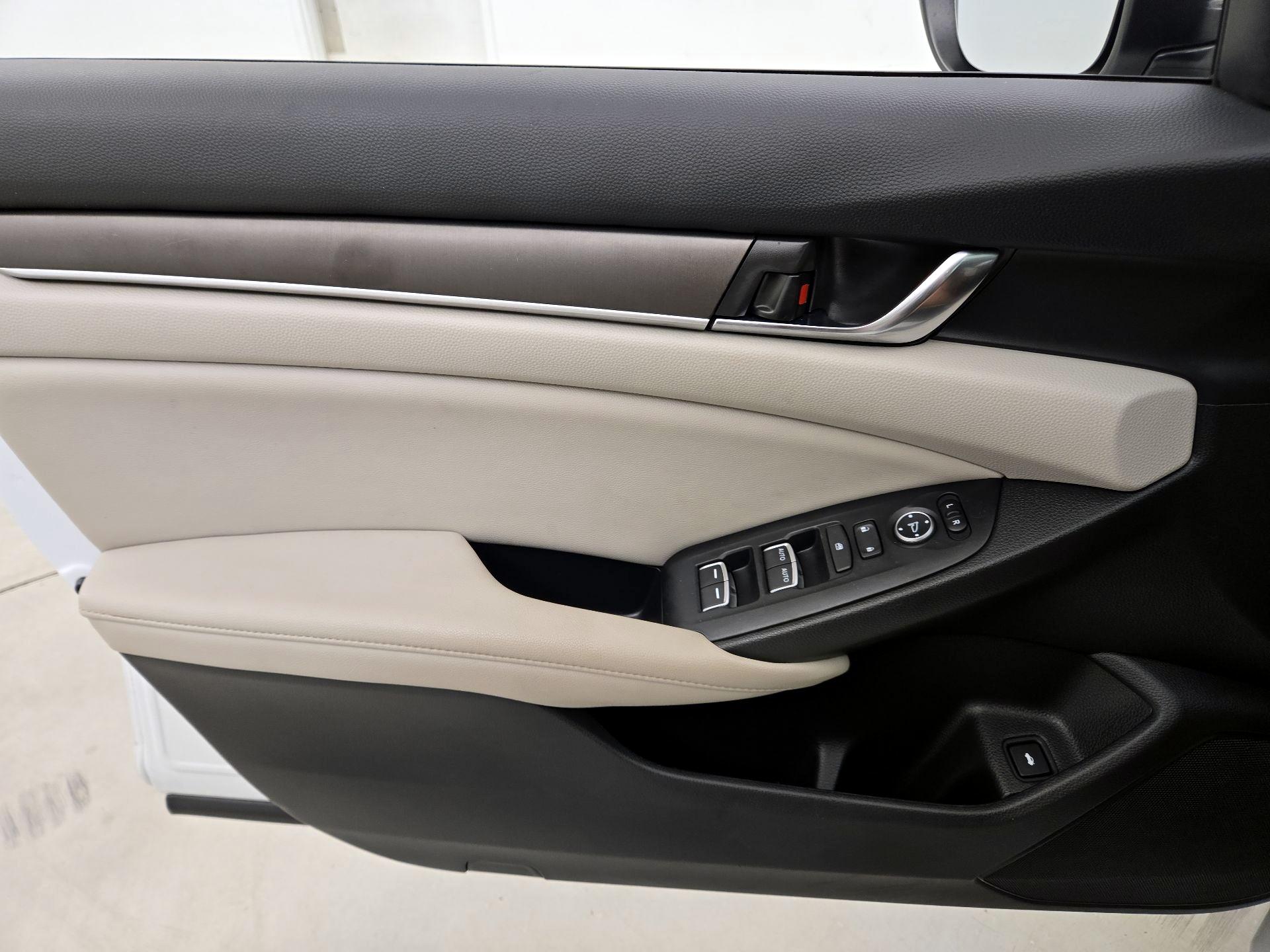 Thumbnail: 2022 Honda Accord - 12