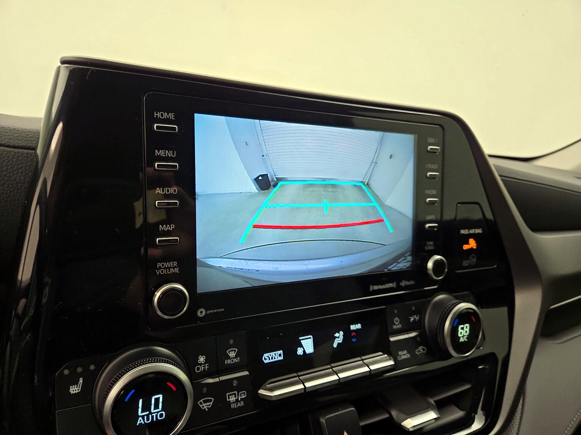 Thumbnail: 2021 Toyota Highlander - 14