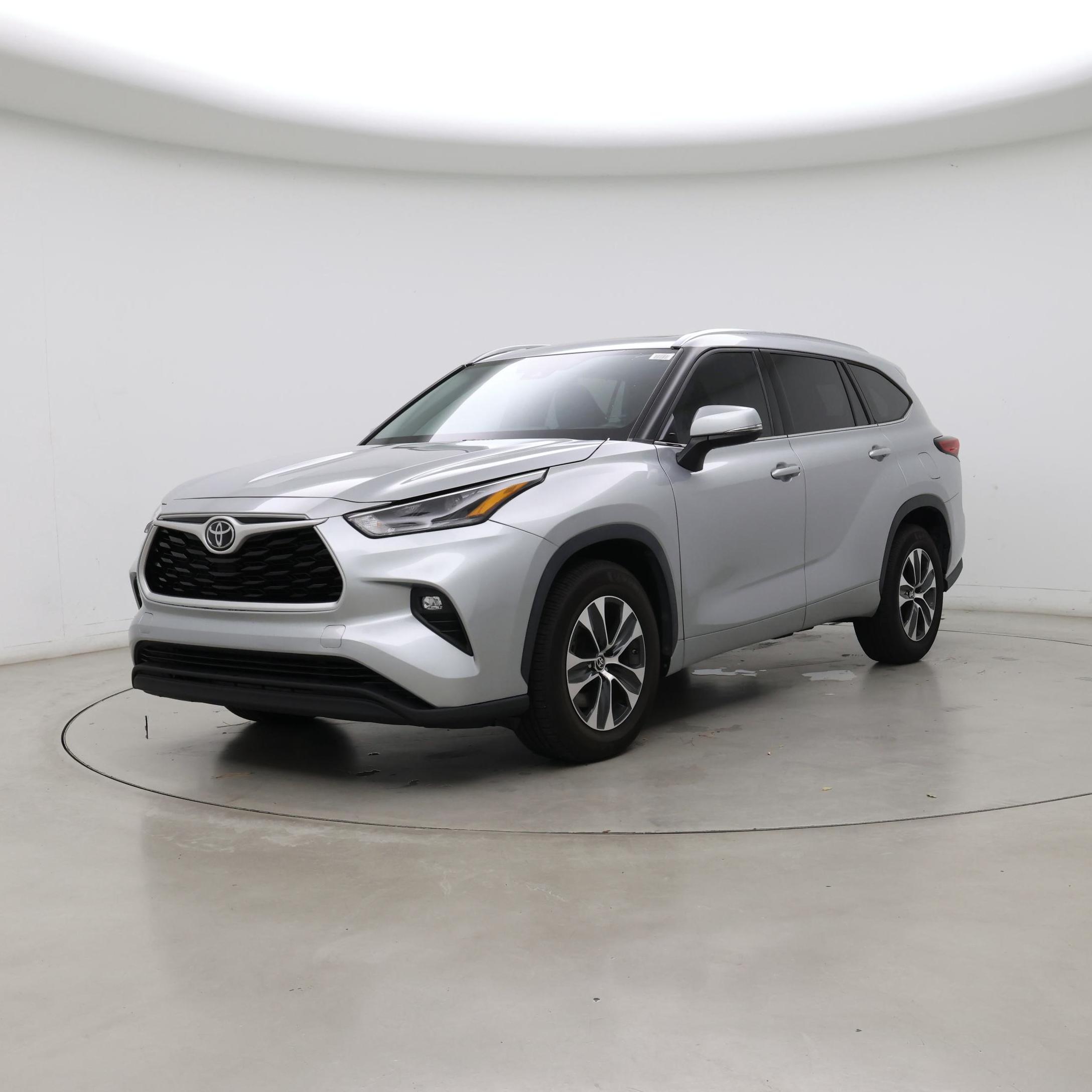 Thumbnail: 2021 Toyota Highlander - 4