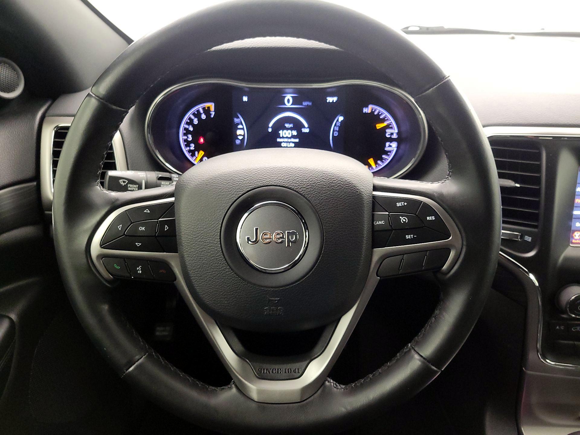 Thumbnail: 2020 Jeep Grand Cherokee - 10
