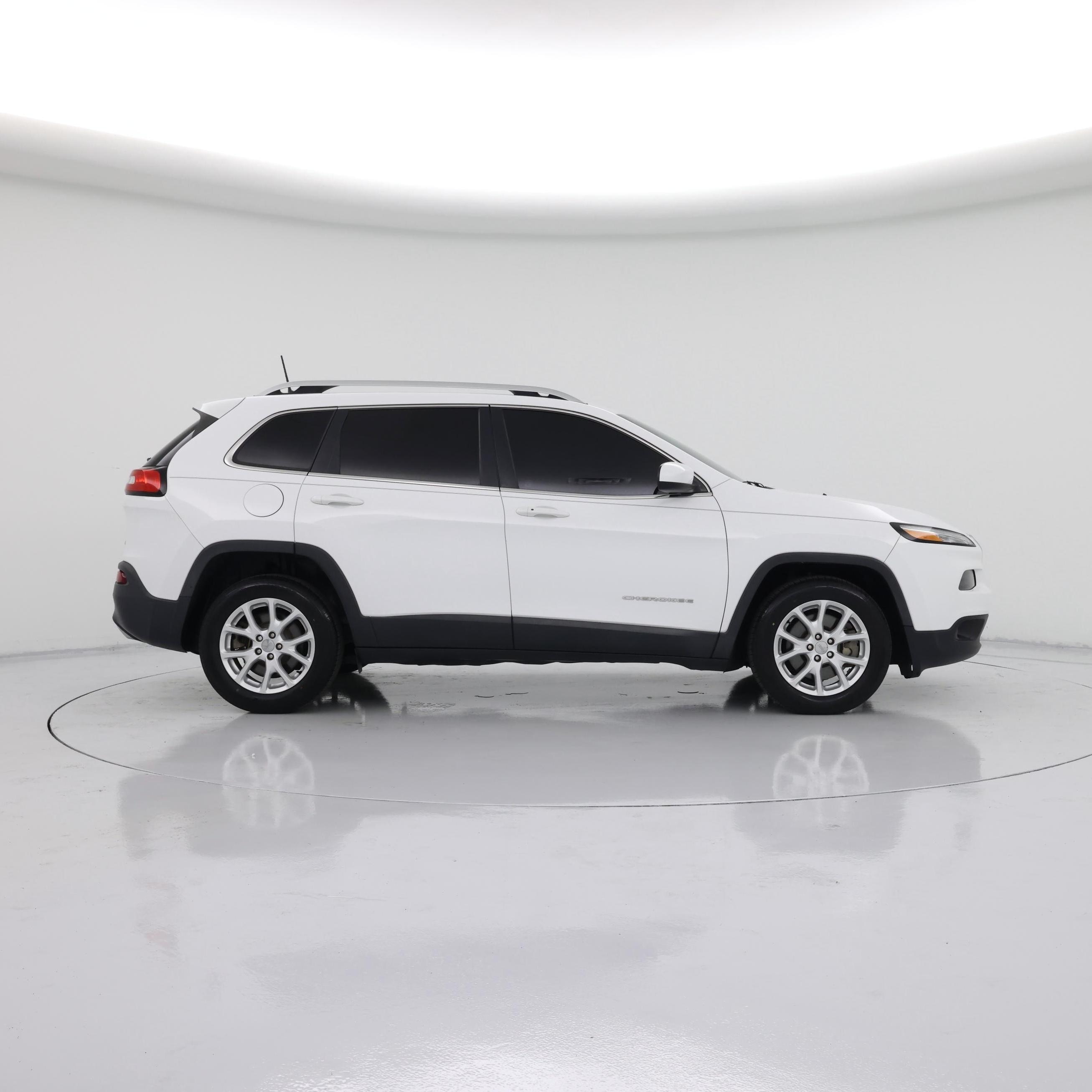 Thumbnail: 2018 Jeep Cherokee - 7