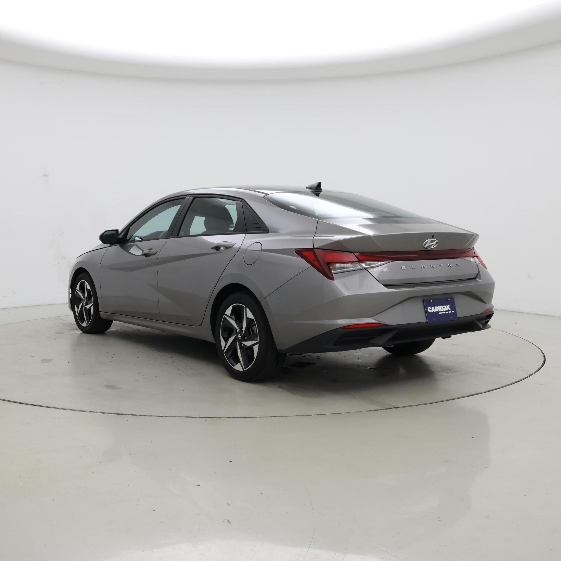 Thumbnail: 2023 Hyundai Elantra - 2