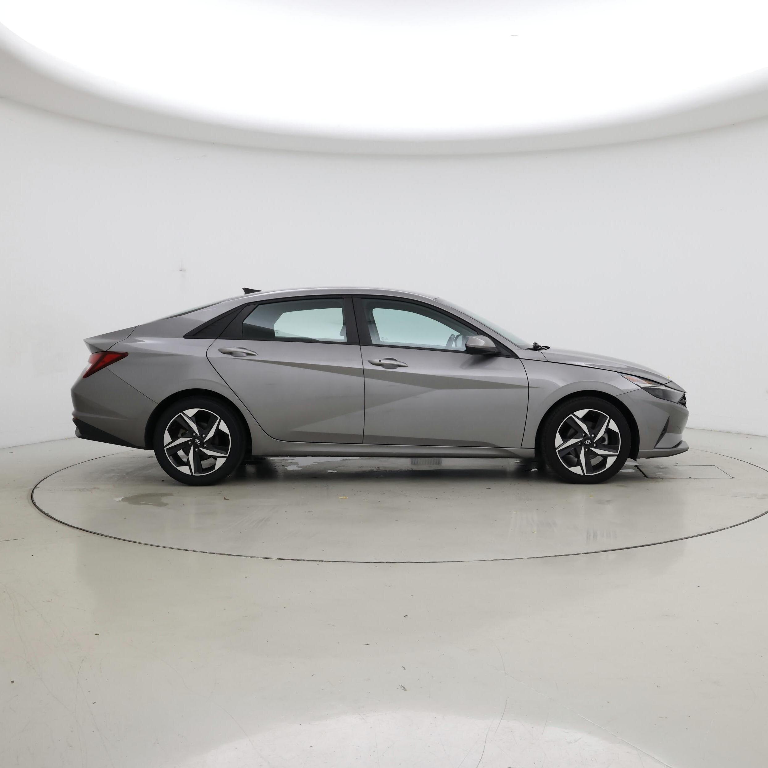 Thumbnail: 2023 Hyundai Elantra - 7