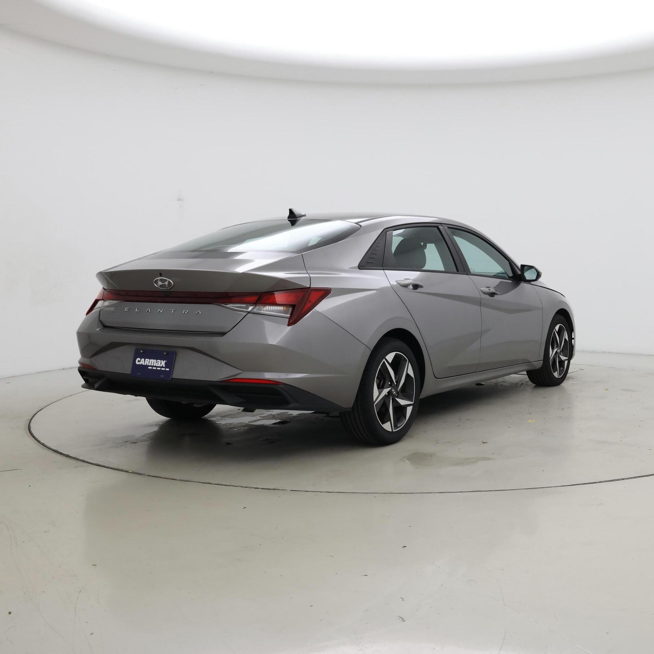 Thumbnail: 2023 Hyundai Elantra - 8