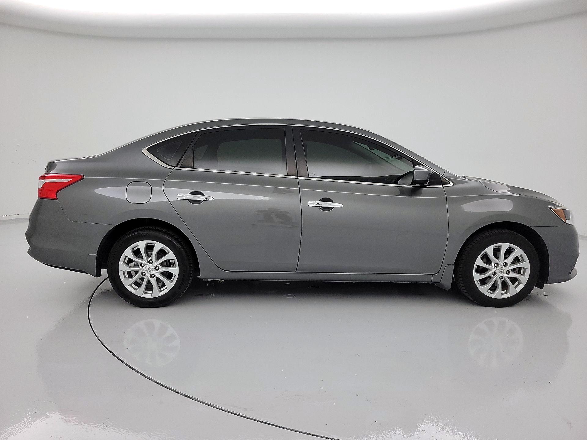 Thumbnail: 2019 Nissan Sentra - 4