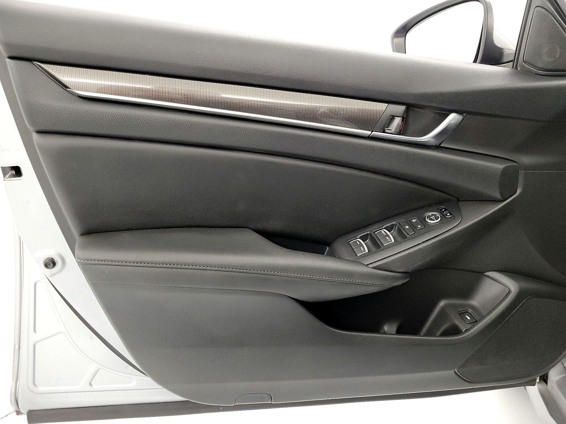 Thumbnail: 2019 Honda Accord - 12