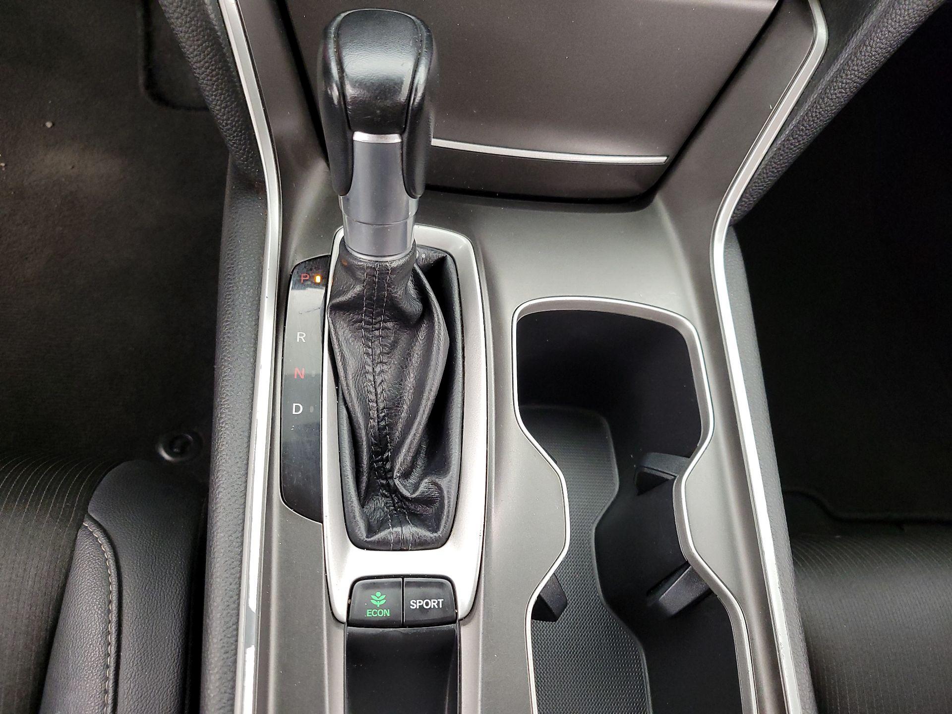 Thumbnail: 2019 Honda Accord - 17