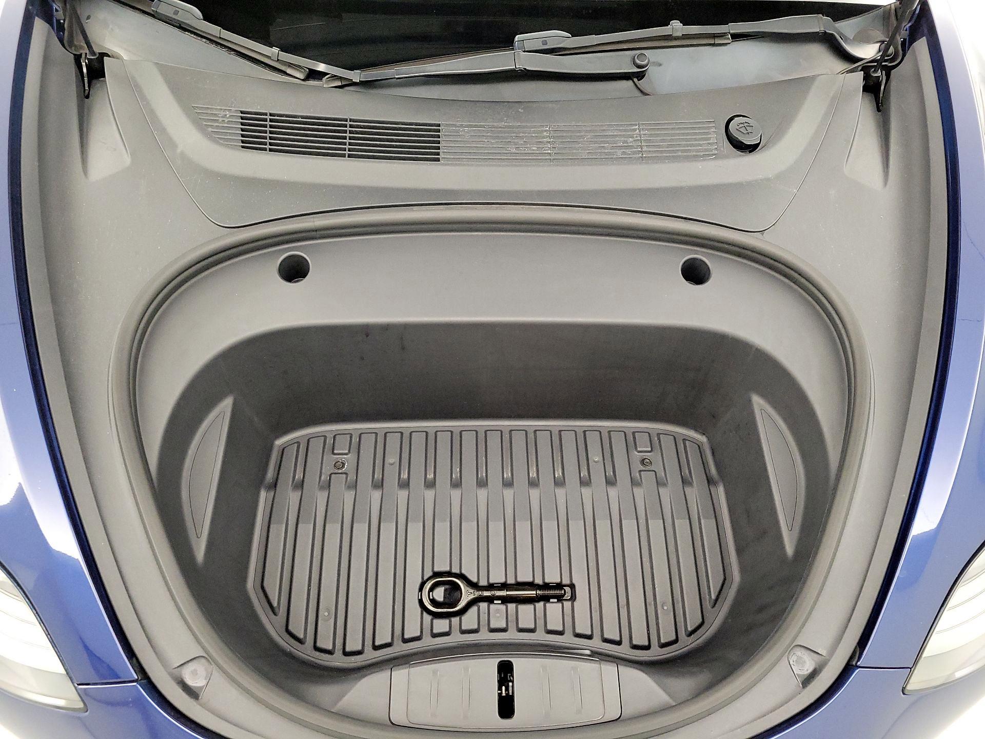 Thumbnail: 2022 Tesla Model 3 - 19