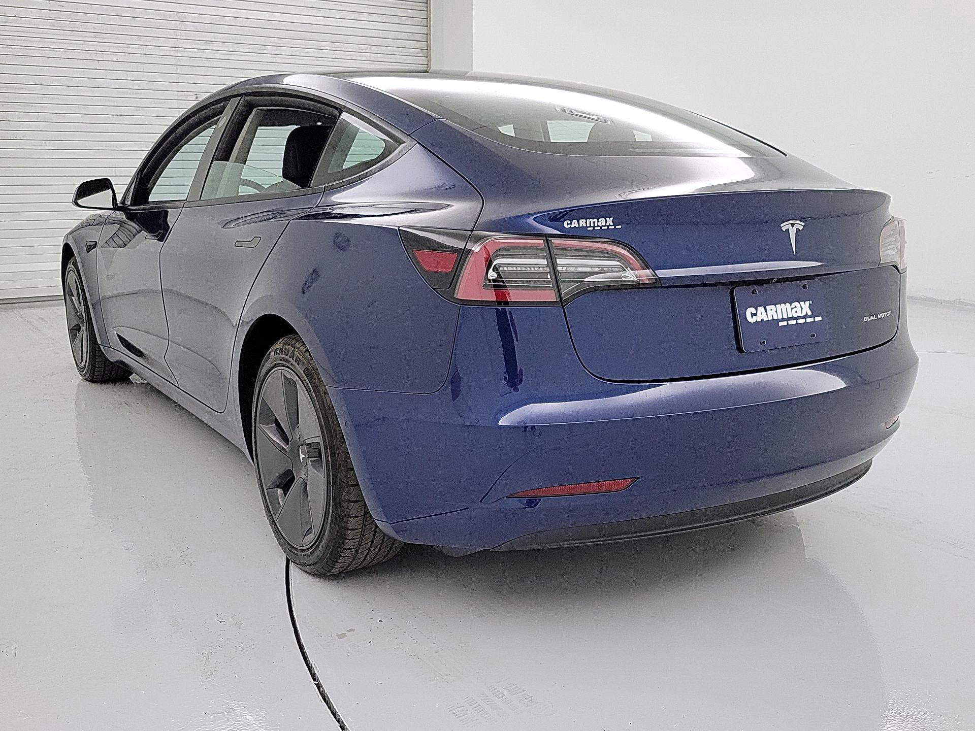 Thumbnail: 2022 Tesla Model 3 - 7