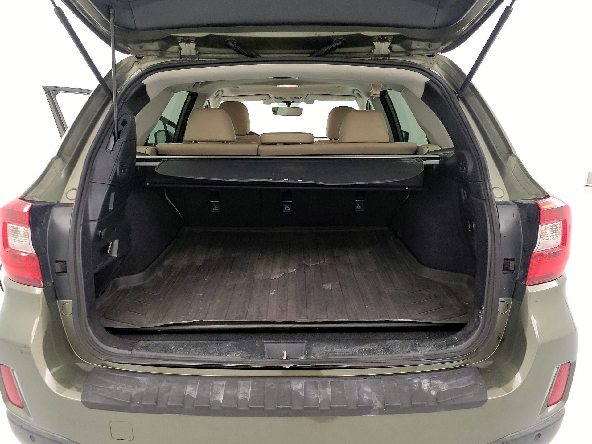 Thumbnail: 2017 Subaru Outback - 18