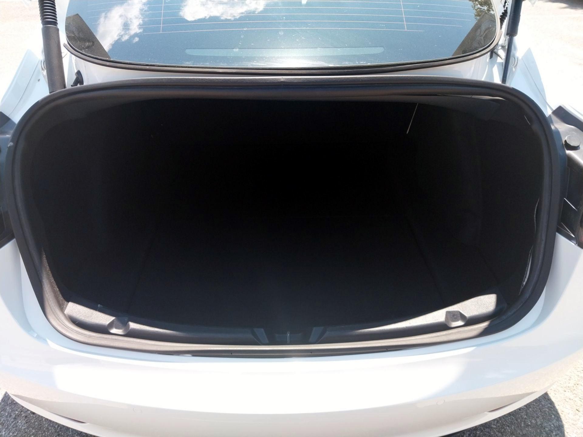 Thumbnail: 2022 Tesla Model 3 - 18