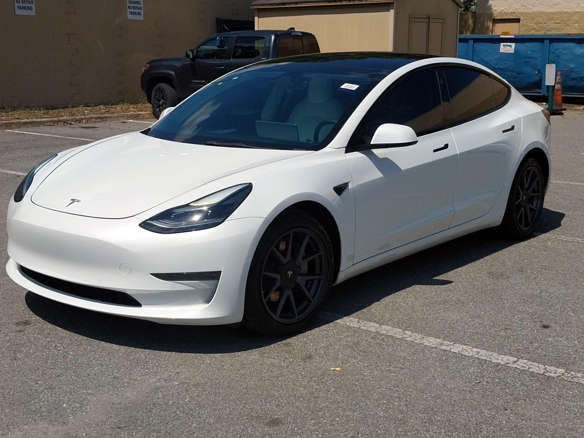 Thumbnail: 2022 Tesla Model 3 - 3
