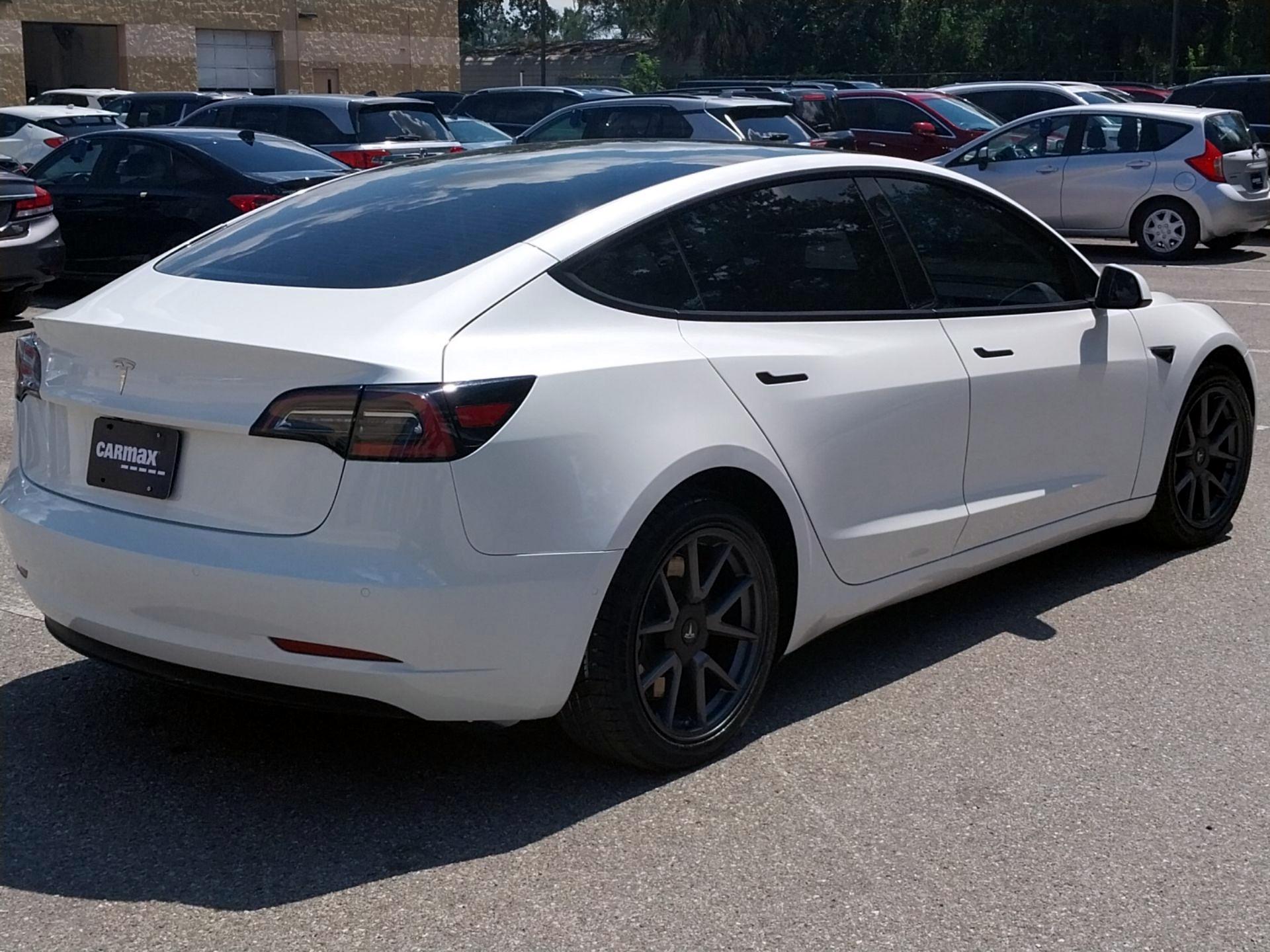Thumbnail: 2022 Tesla Model 3 - 5