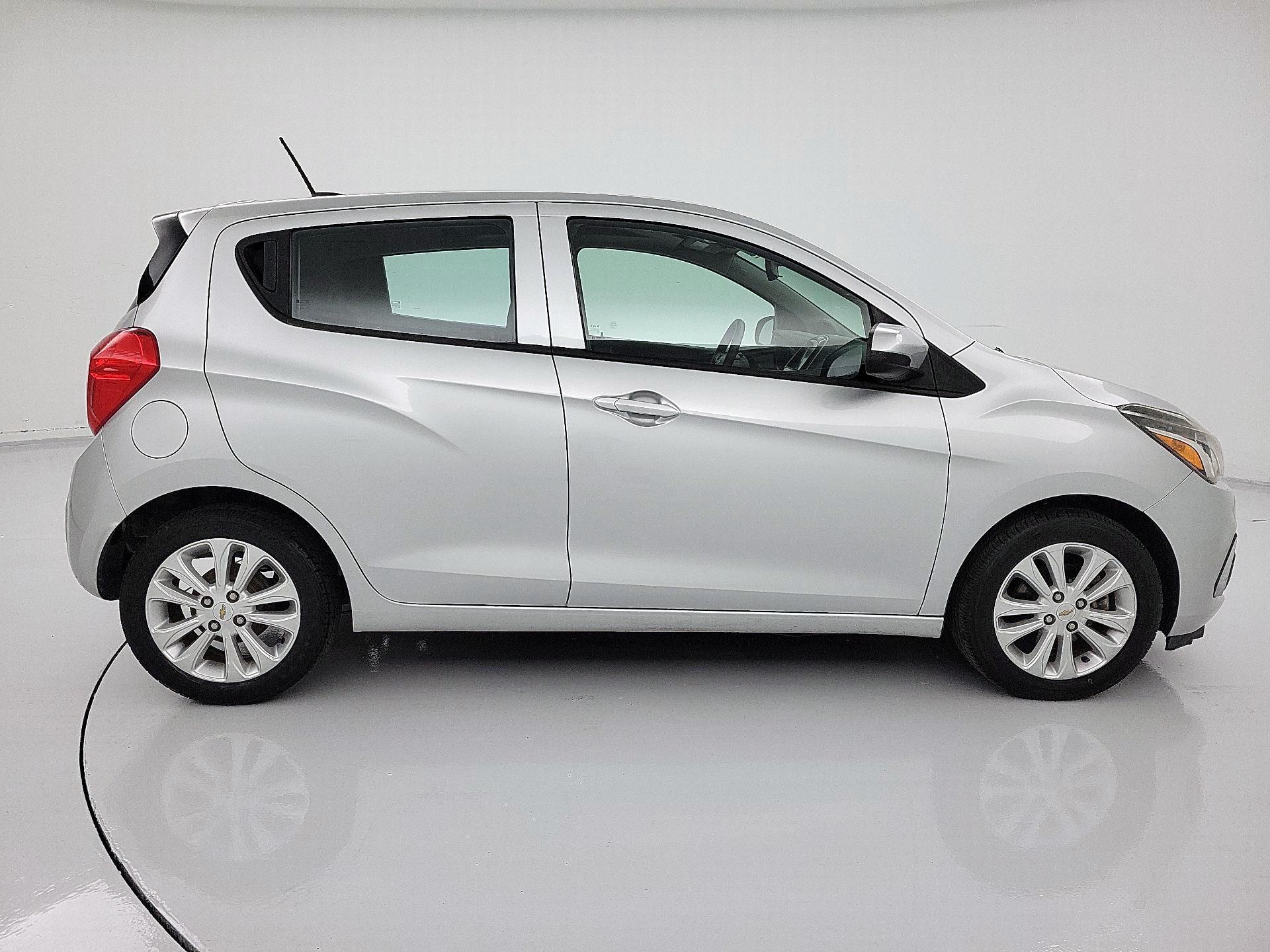 Thumbnail: 2017 Chevrolet Spark - 4