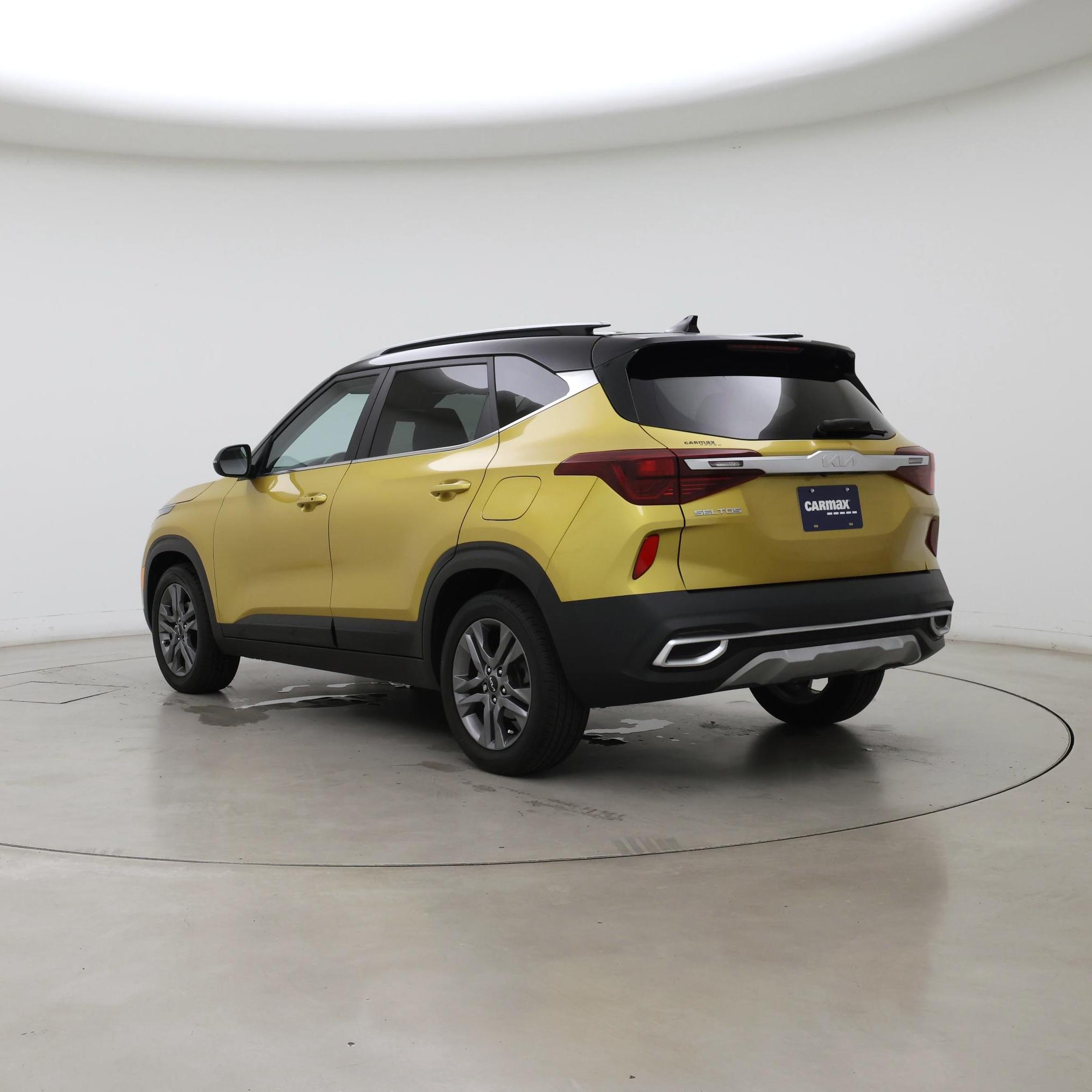 Thumbnail: 2022 Kia Seltos - 2